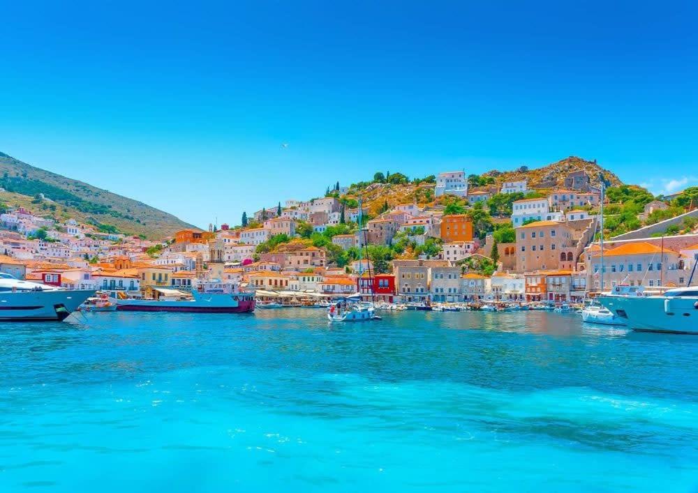 A Sea-licious Vacation - Chic & Style in Hydra photo 2