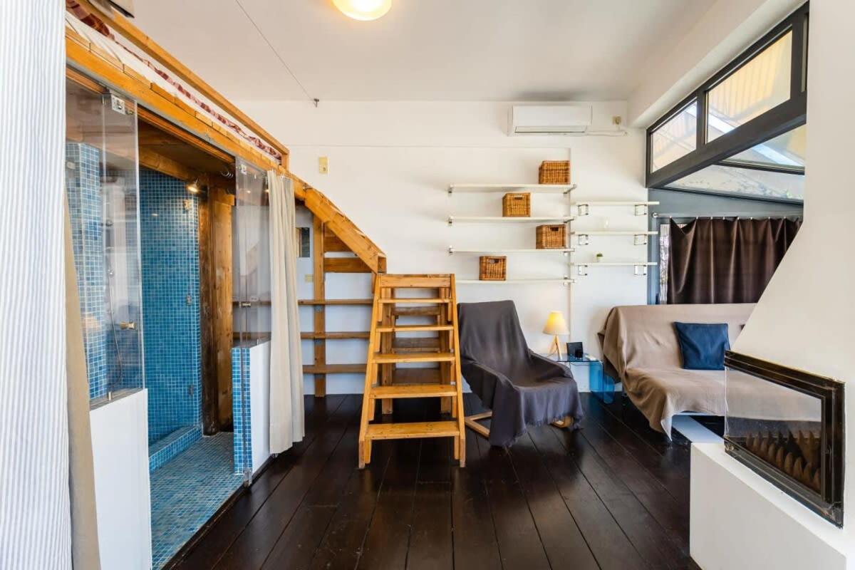 Acropolis Cozy Studio Home in the Heart of Athens