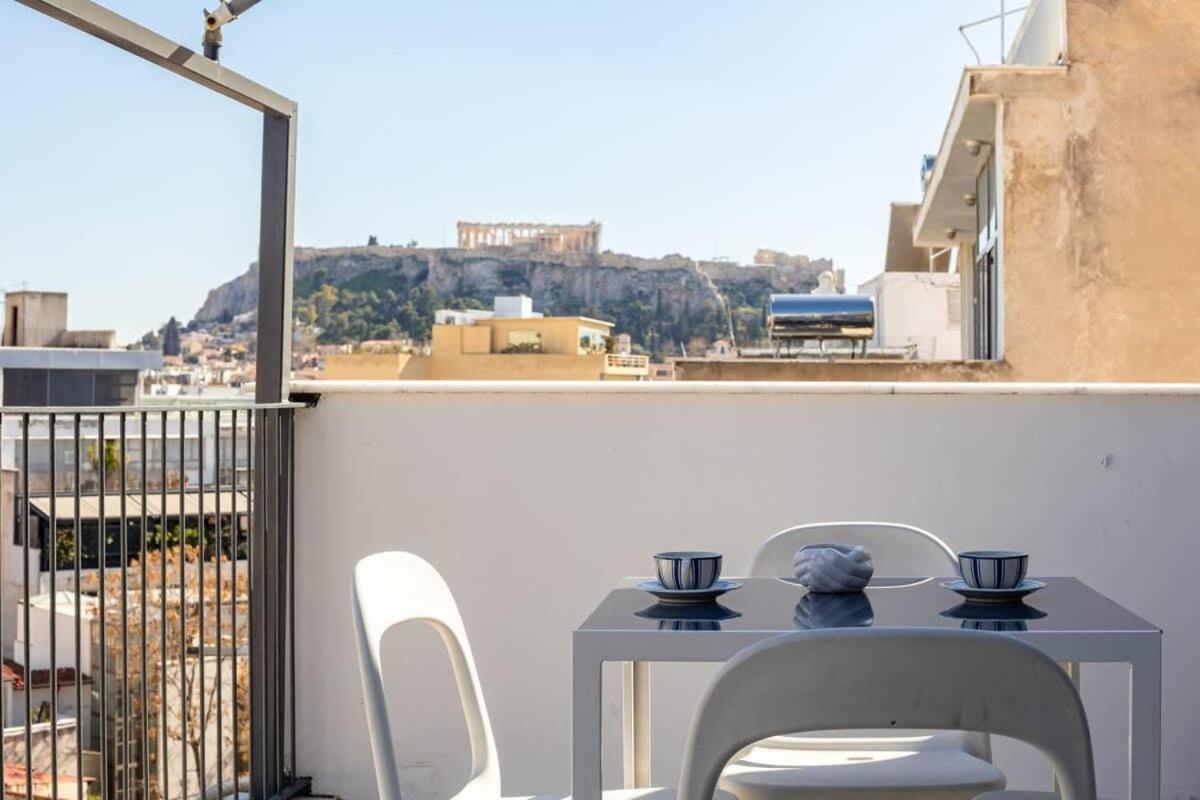Acropolis Cozy Studio Home in the Heart of Athens