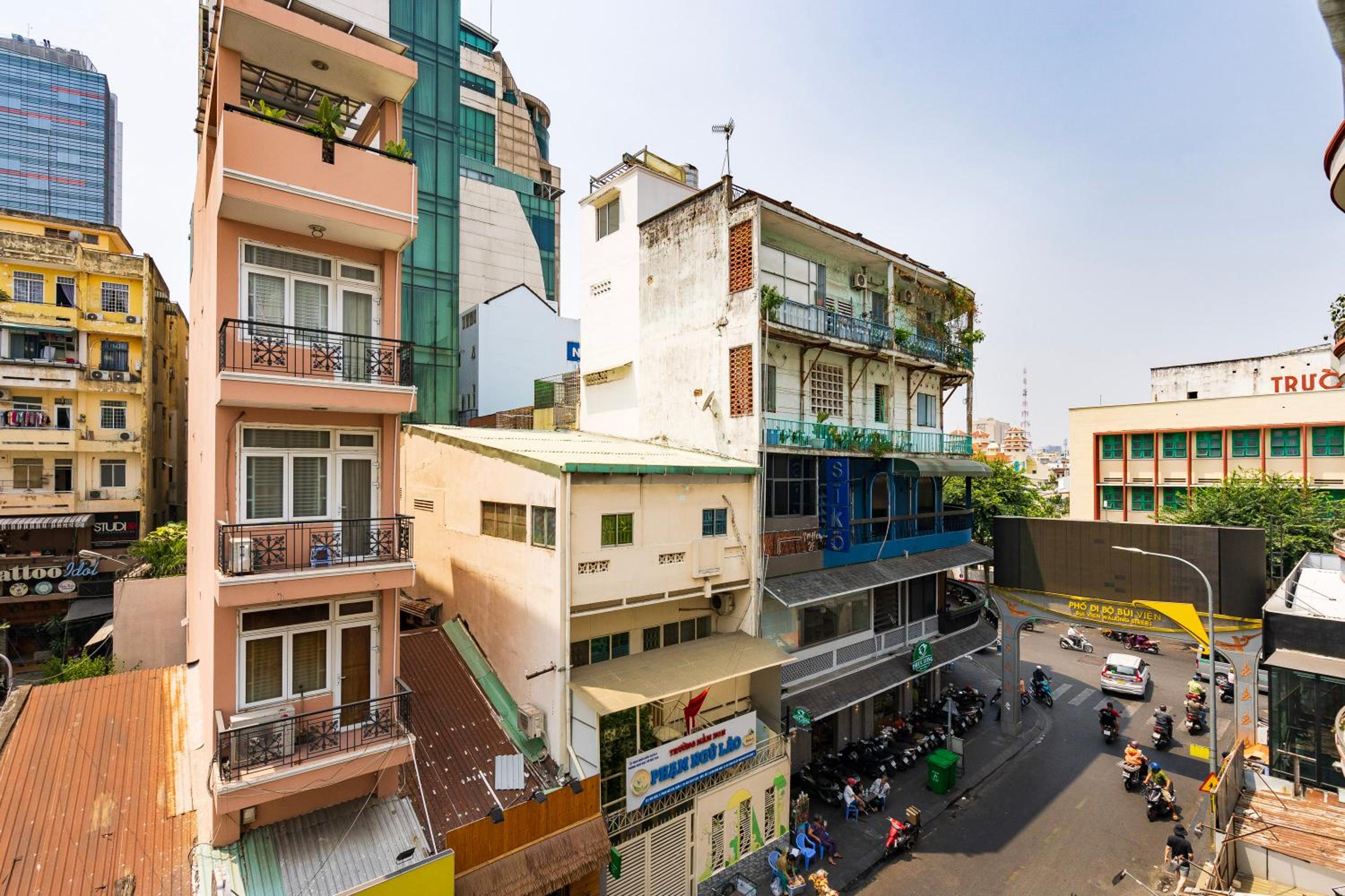 Dorms Bui Vien - Walking street