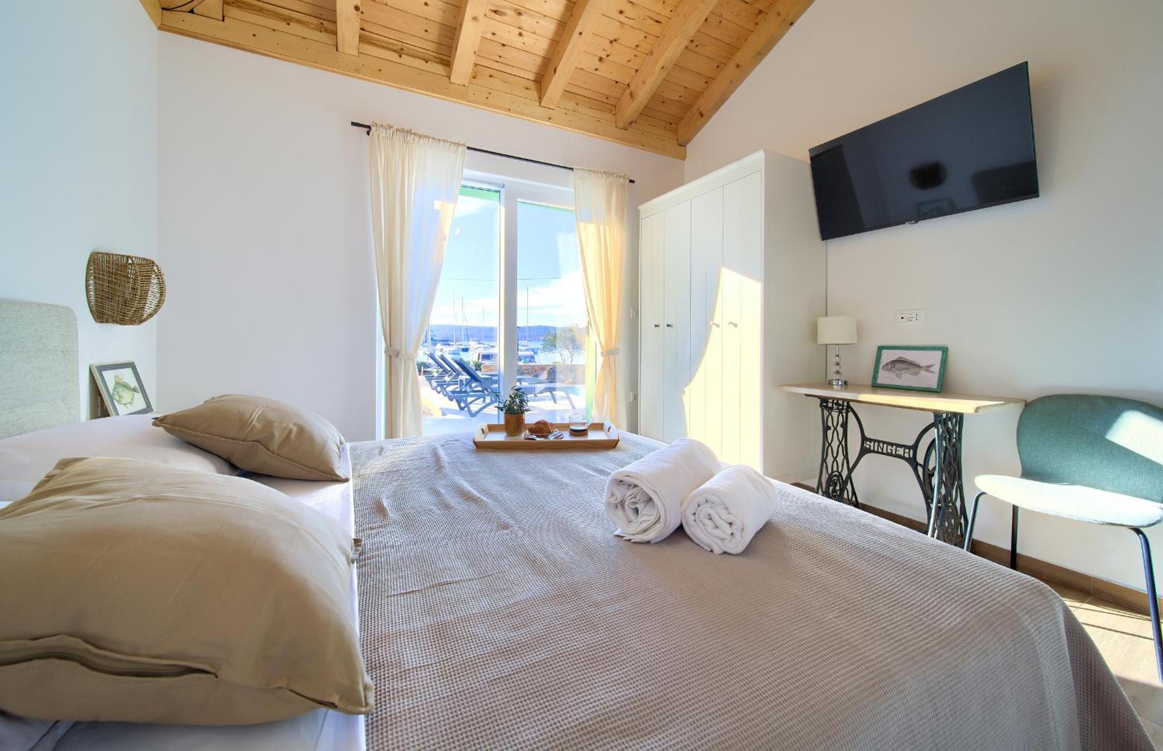 Villa BEACHFRONT