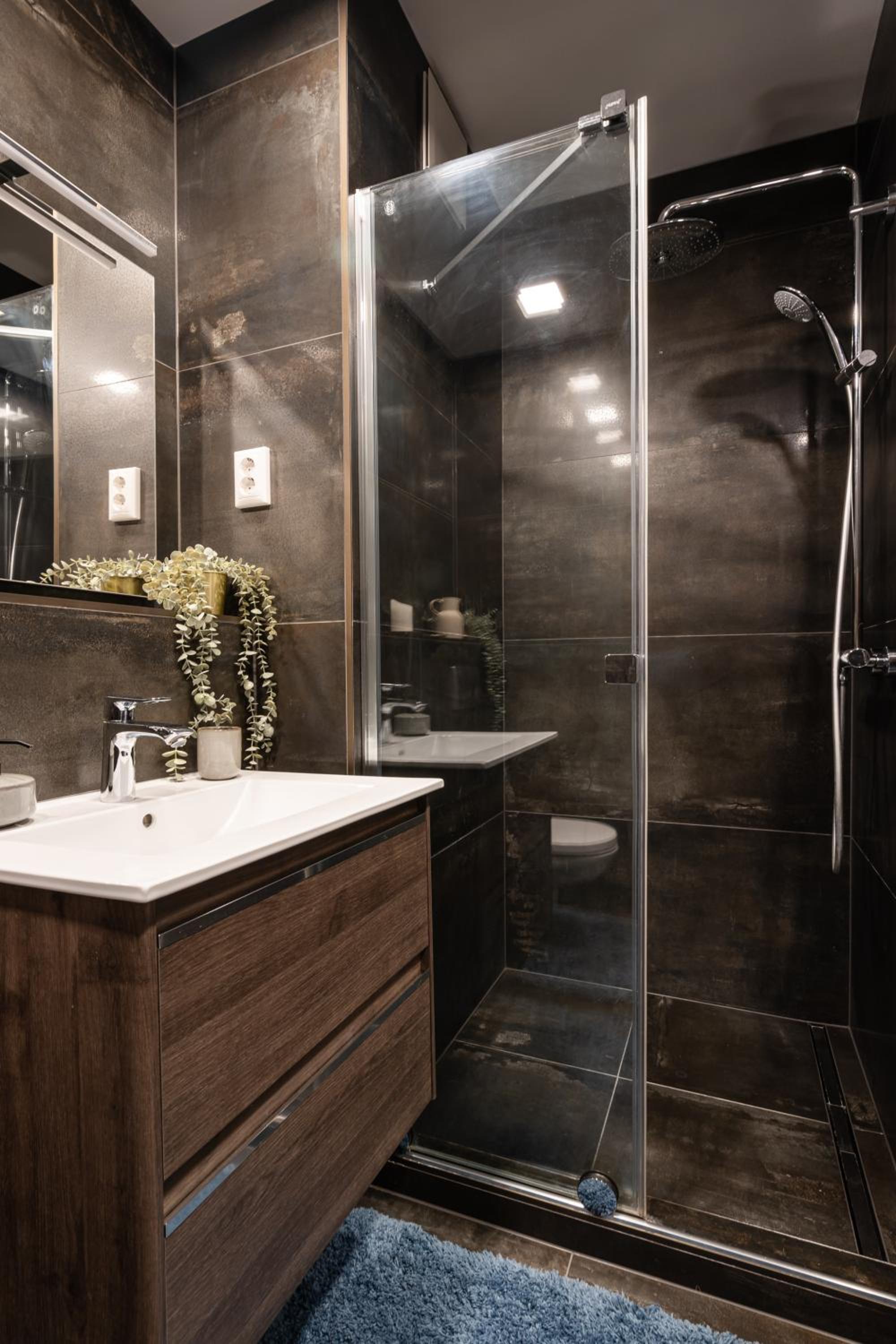 Blooming Budapest Apartment with free underground parking view 2