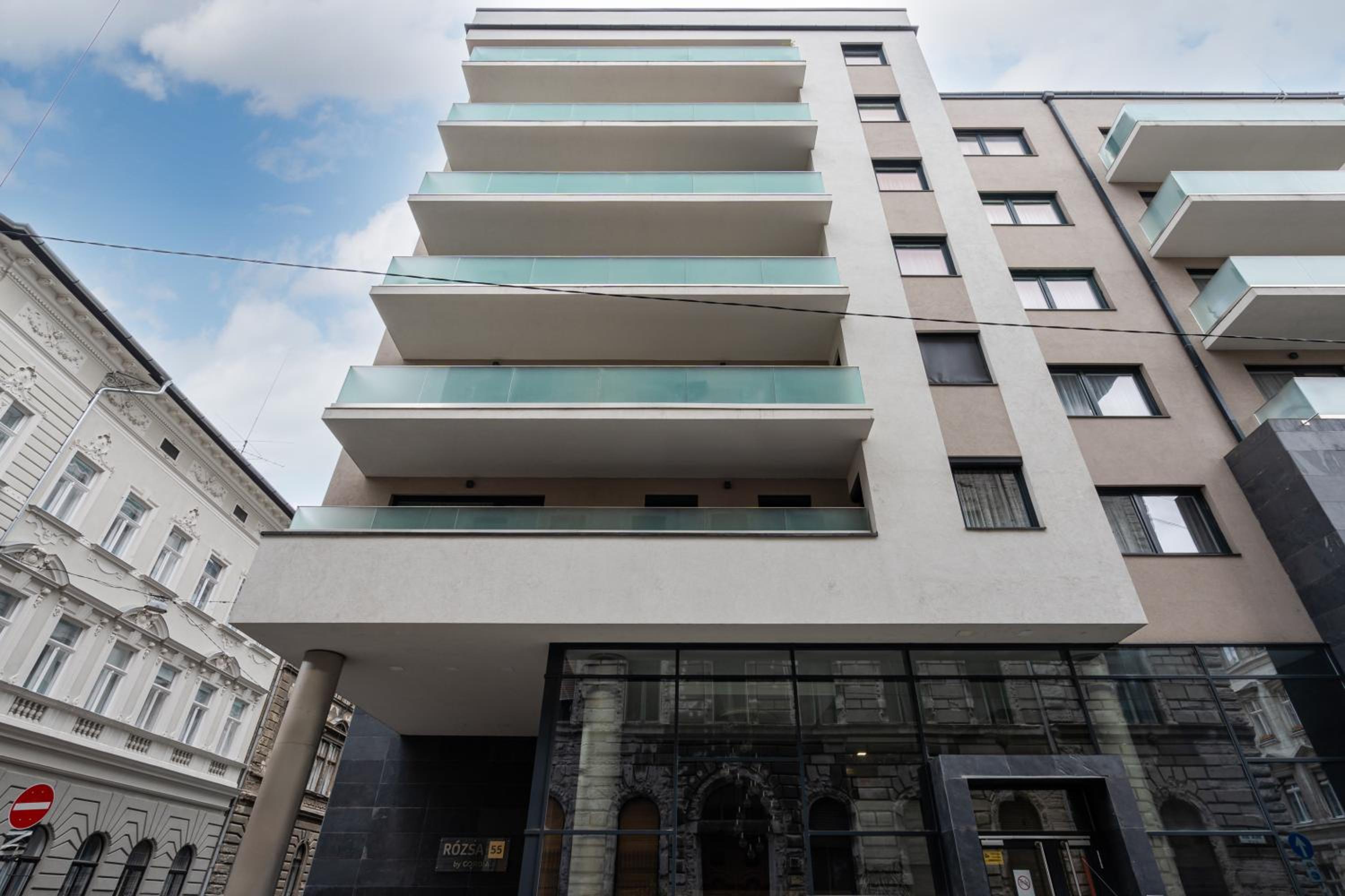 Blooming Budapest Apartment with free underground parking view 3