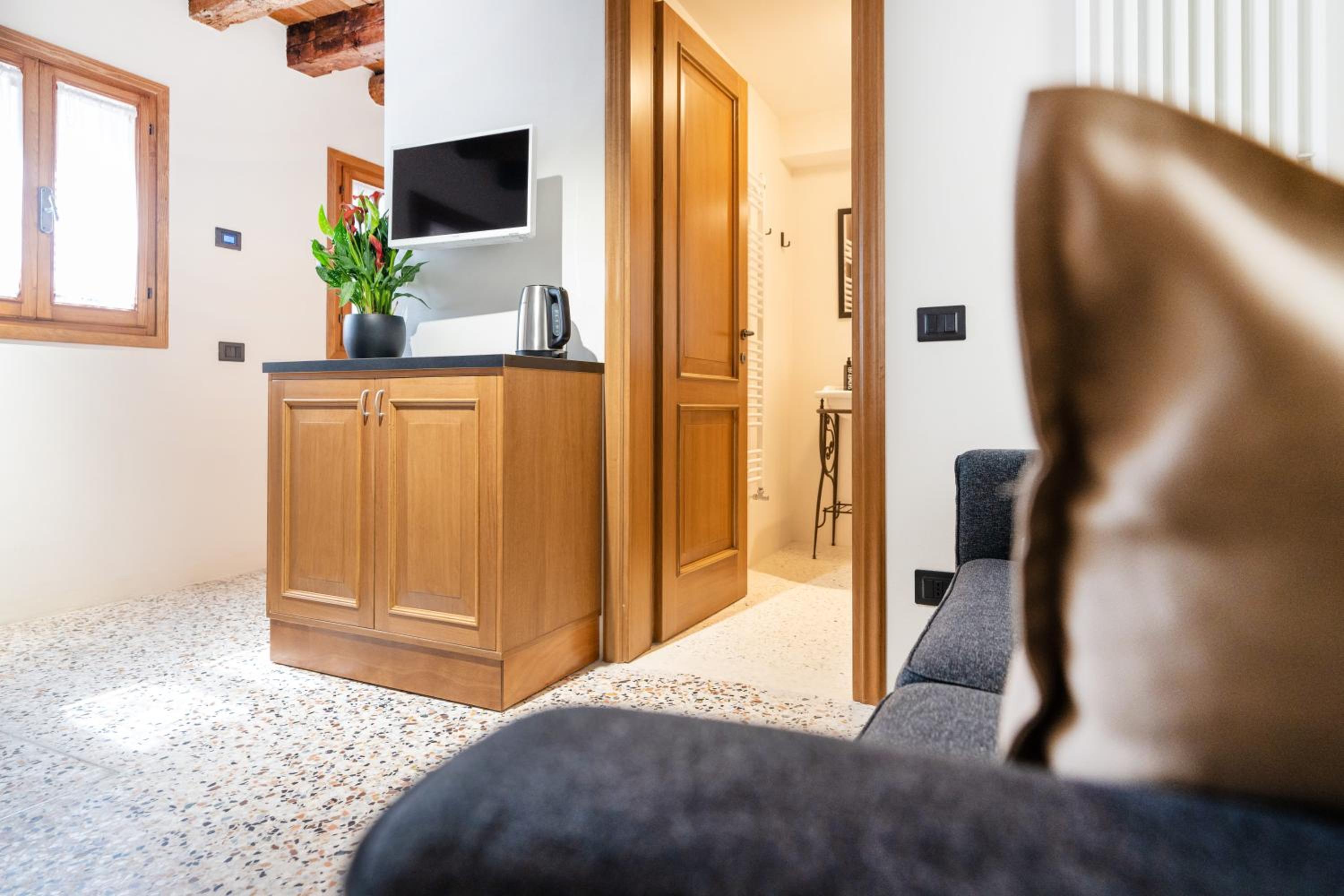 5 minuti da Rialto, intera palazzina Veneziana