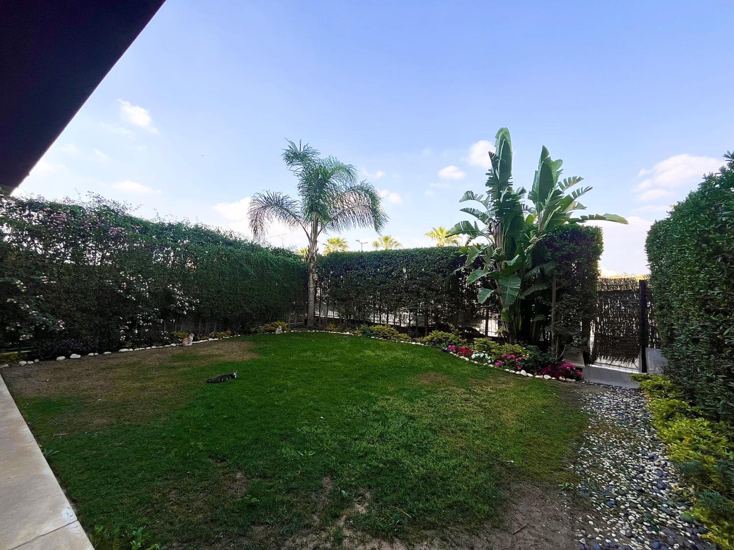 Boho Westown Apartment with Garden Families only