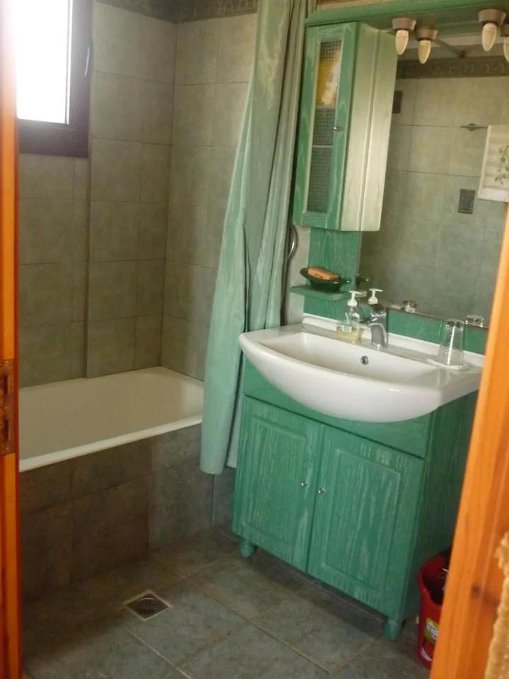 HAVOULI STUDIO 1