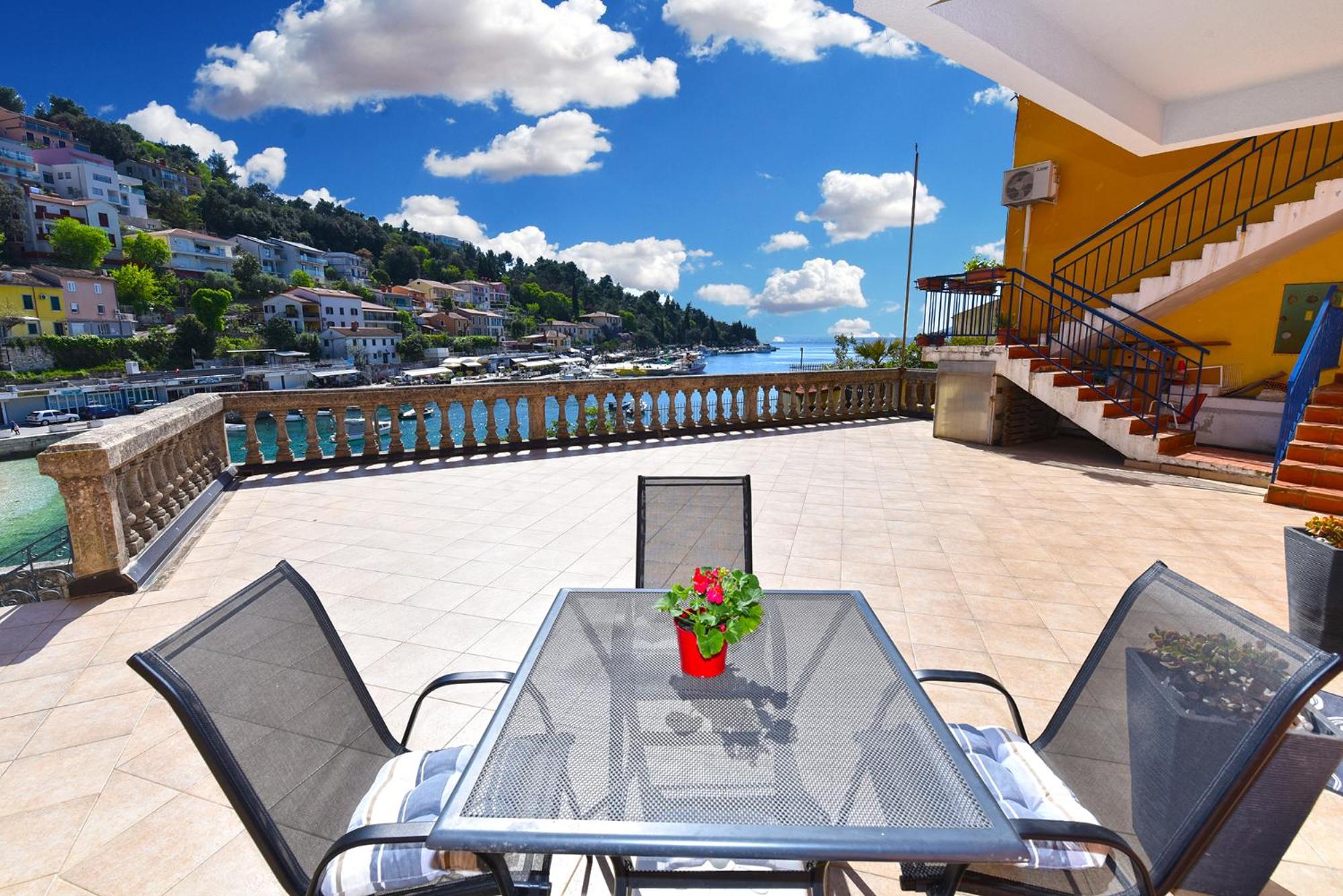 Apartment Riva Rabac 1825 view 5