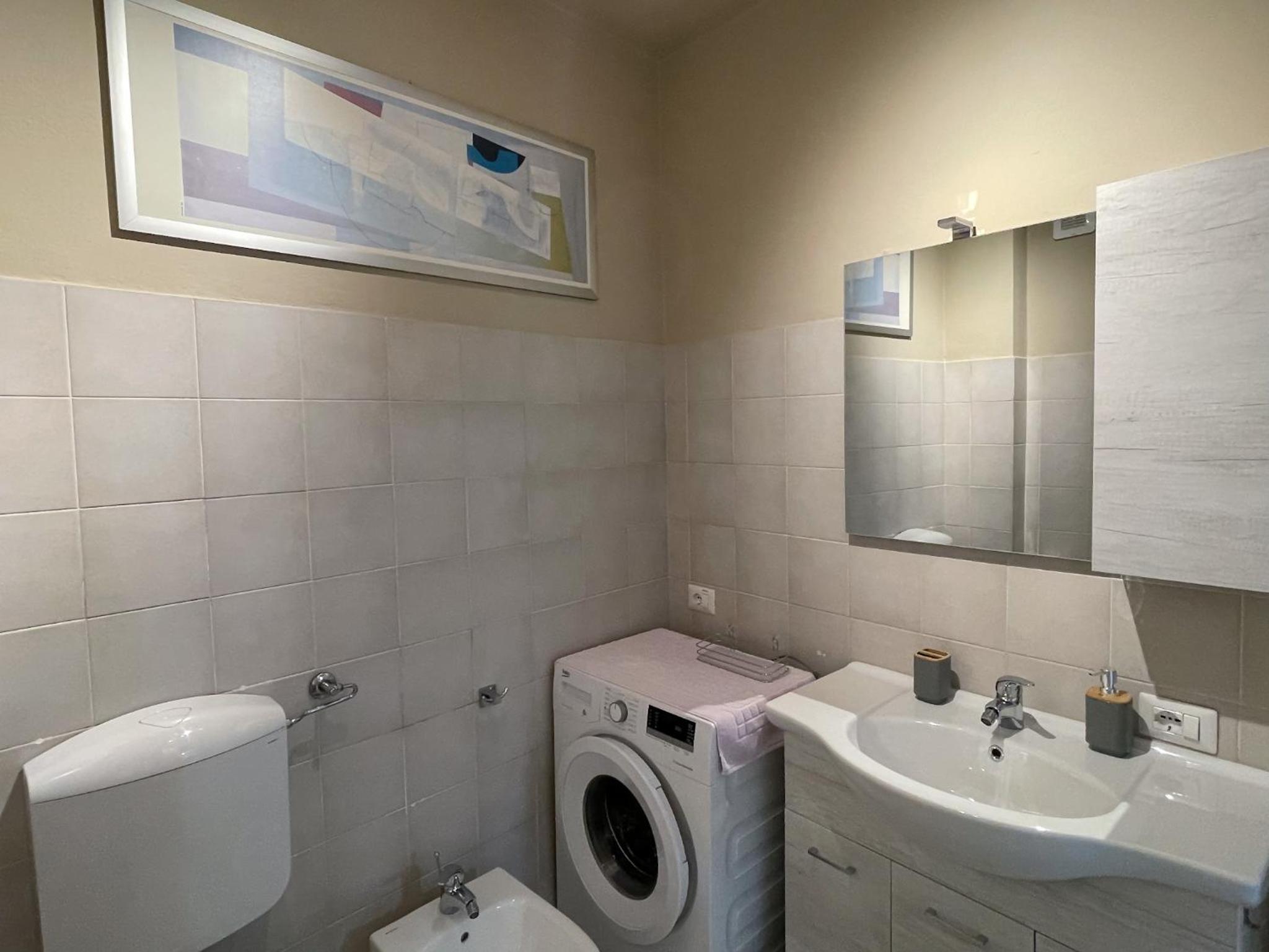 Antonella's center town apartment Valbrona photo 4