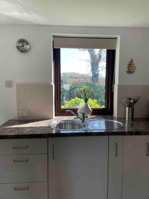 Cosy cottage between Penzance and St Ives view 4