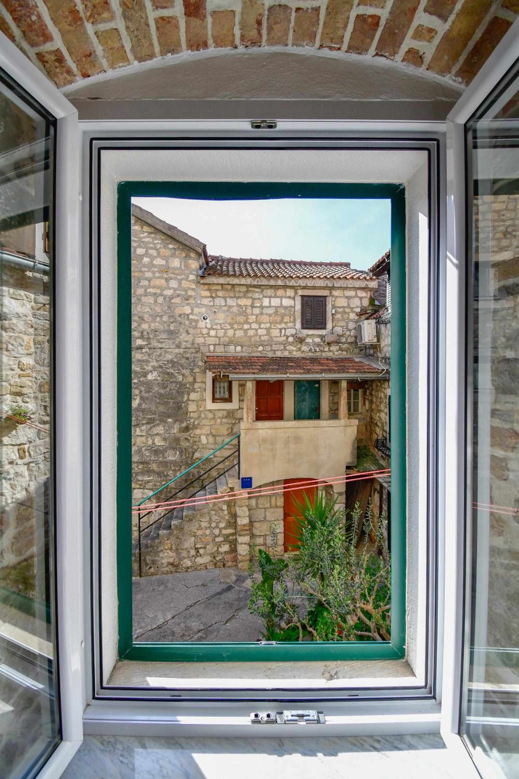 Hotel Luxury Rooms Rustic Chic - Image 1