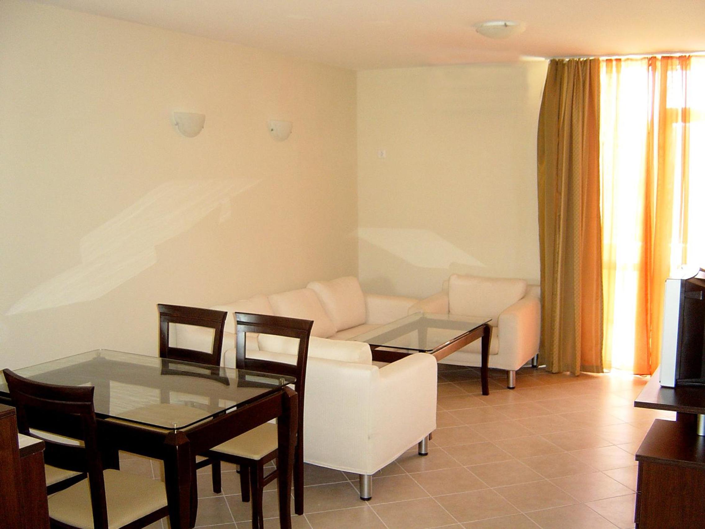 Sun Palace Home Apartments
