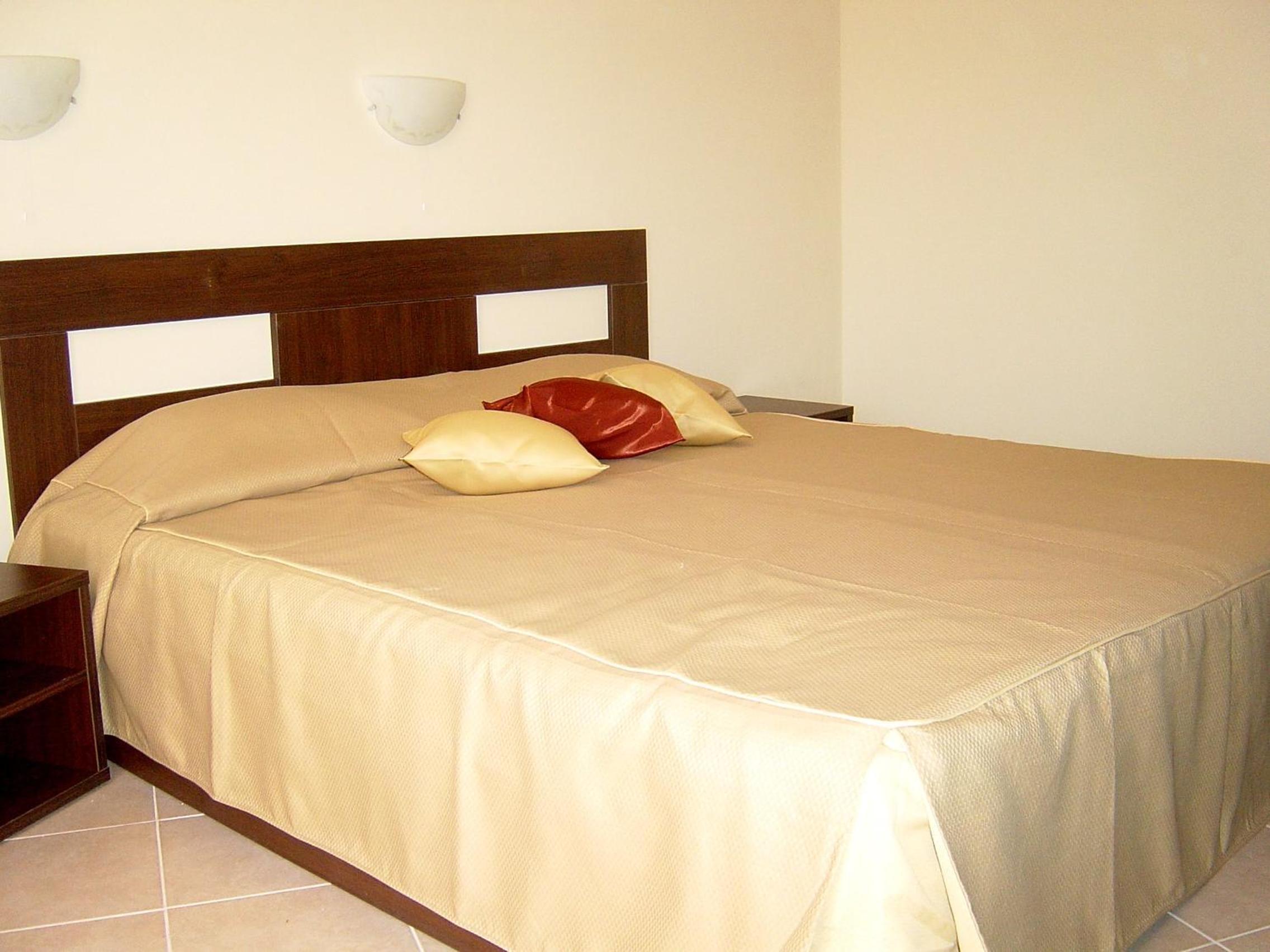 Sun Palace Home Apartments