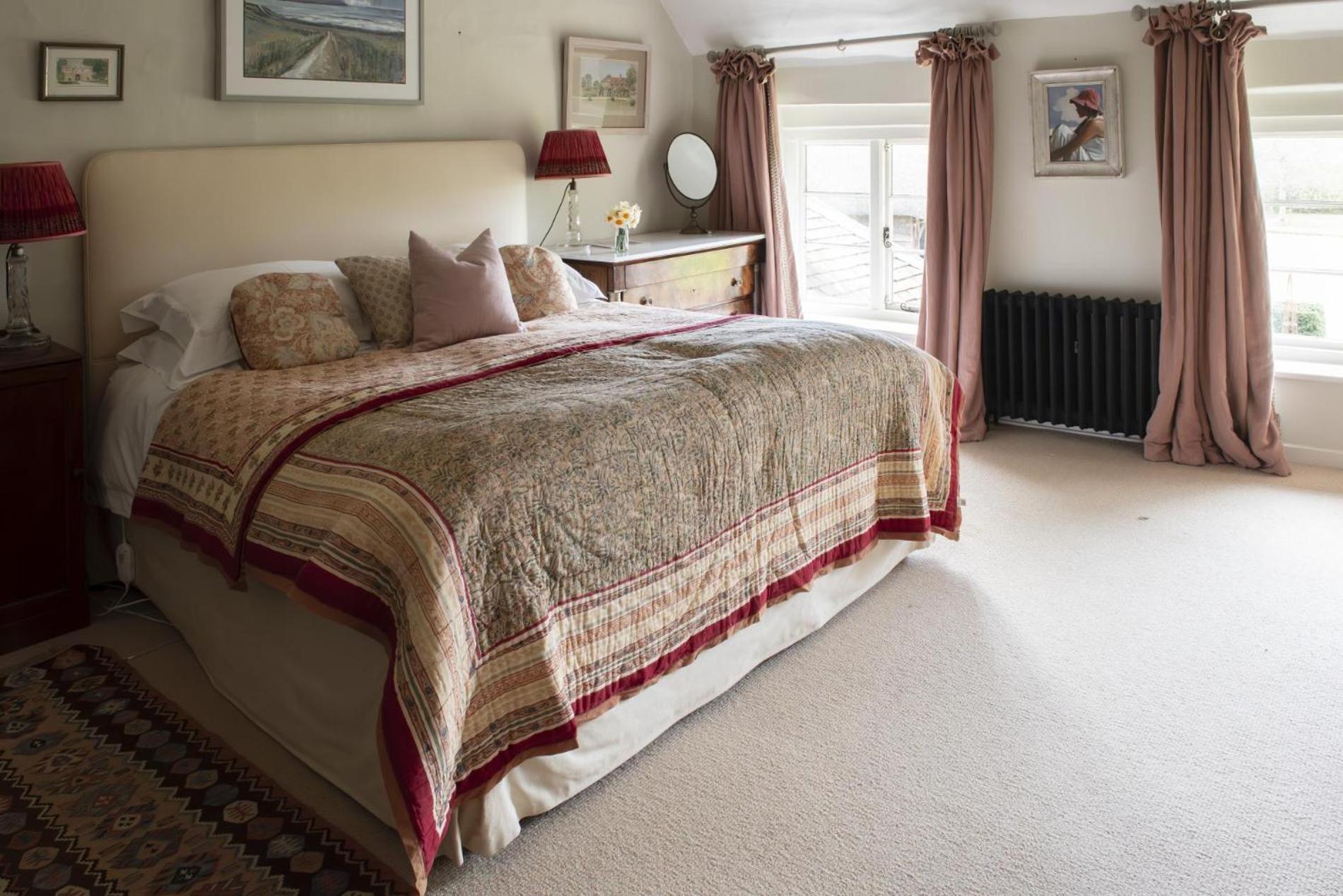 Fabulous Farmhouse in Hampshire