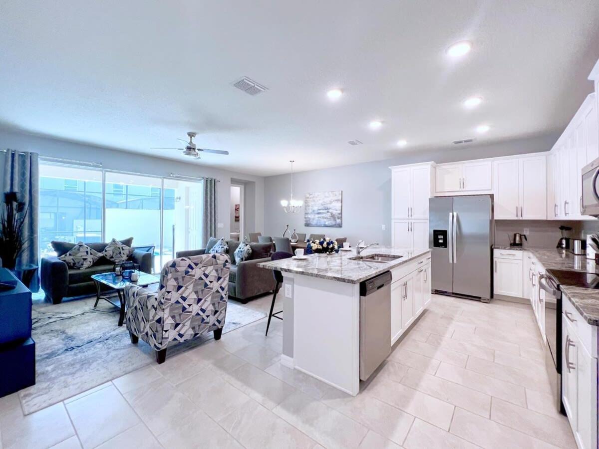 Beautiful Town Home with Splash Pool-1648TPC view 3