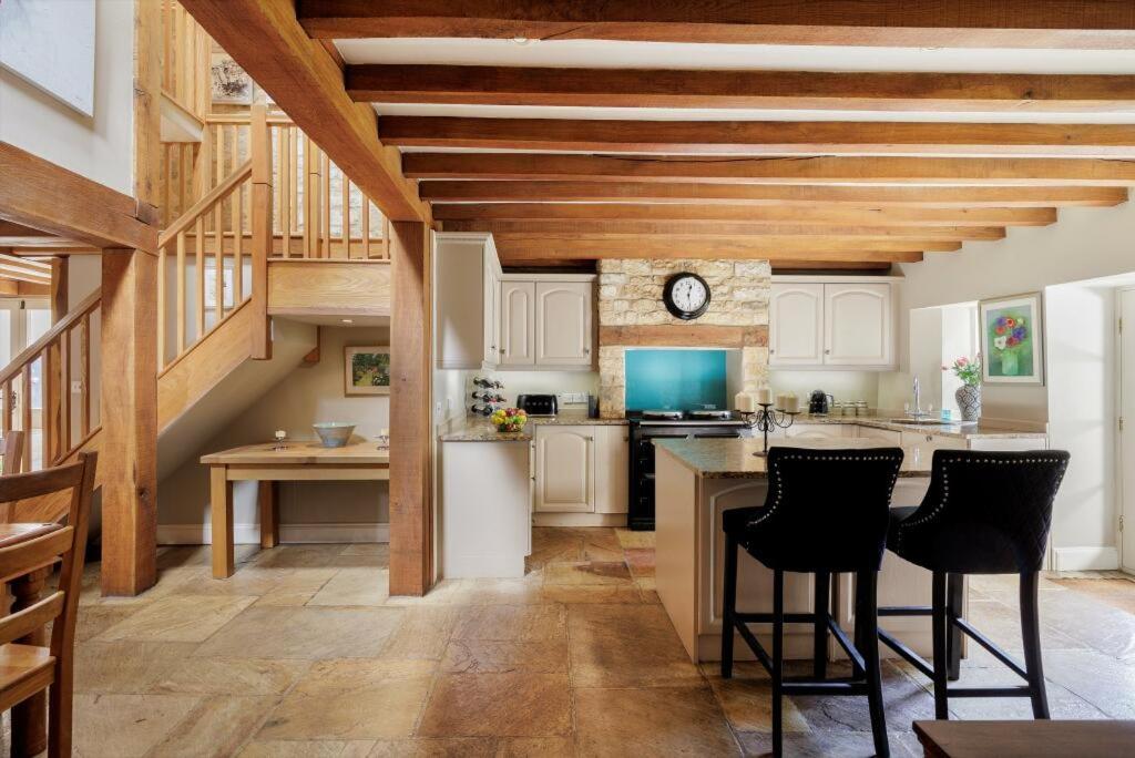 Fabulous Farmhouse in Hampshire