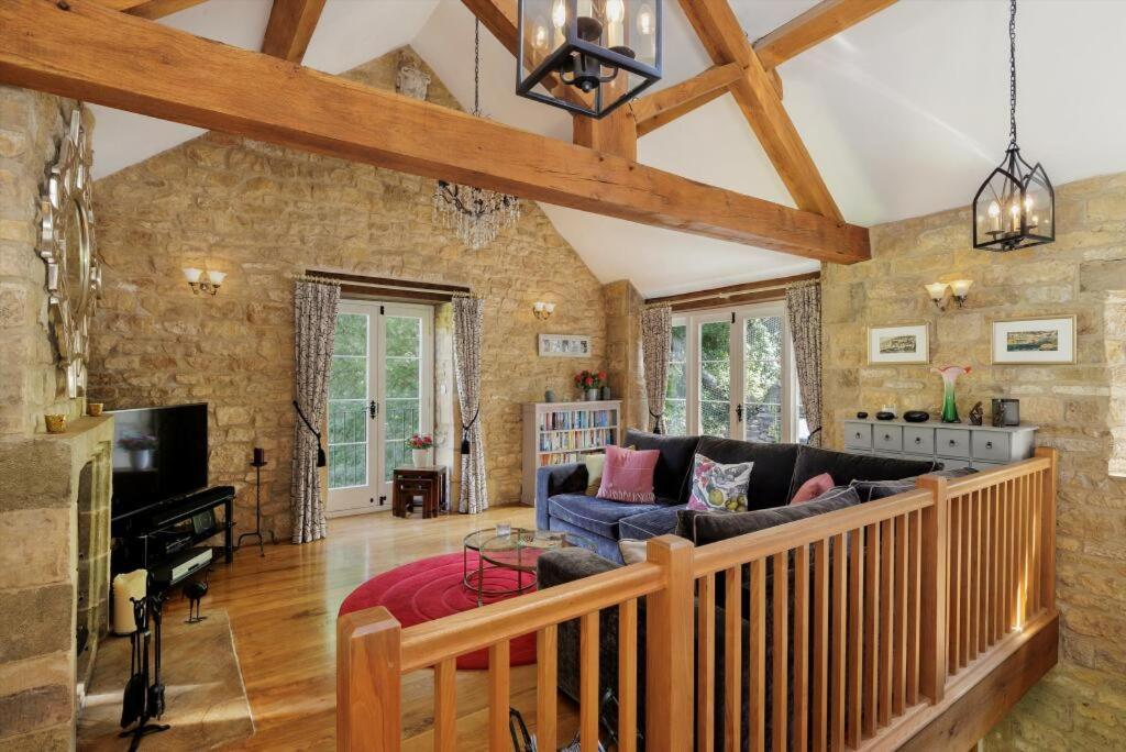 Fabulous Farmhouse in Hampshire