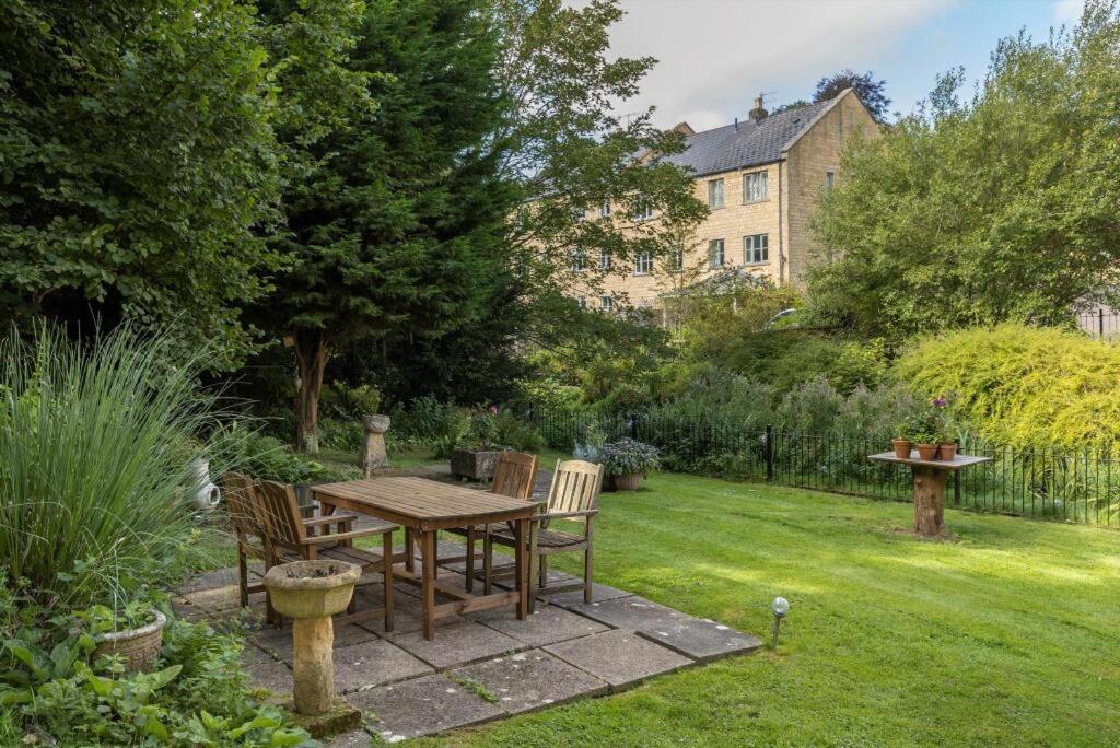 Fabulous Farmhouse in Hampshire