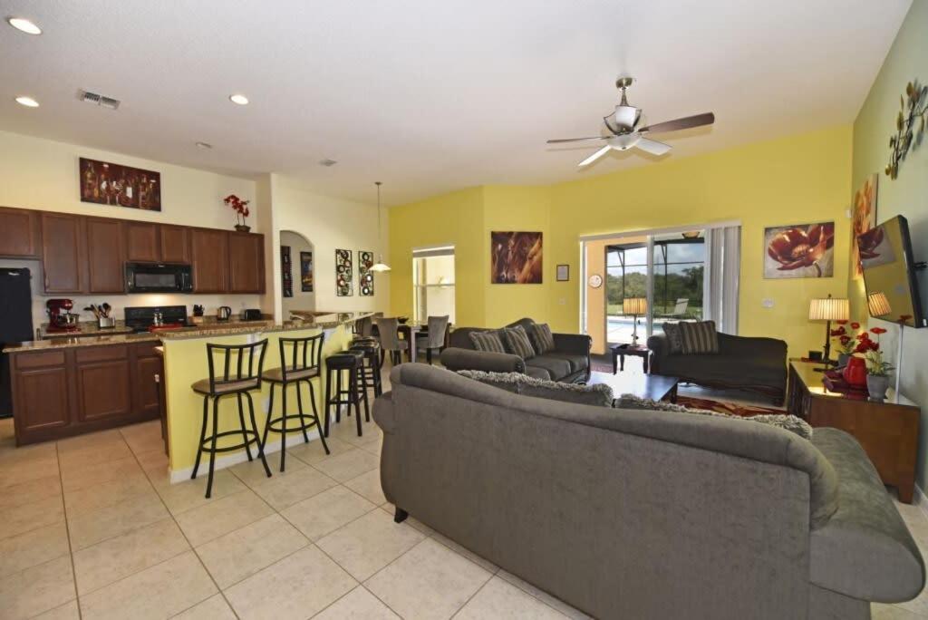 Gorgeous 5Bd Gm Spa Pool Hm Watersong-318YS view 4