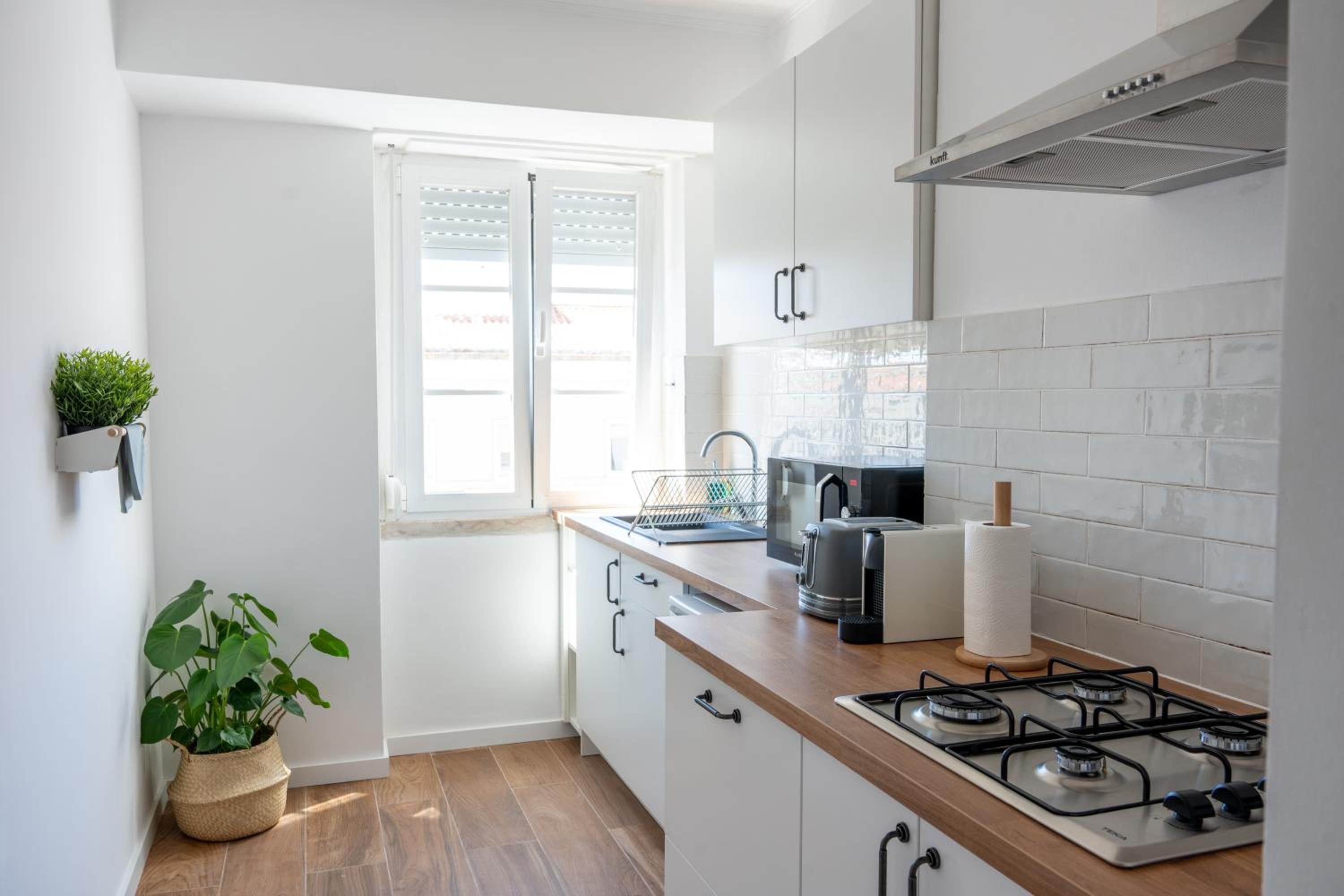 Alameda Apartments & Rooms