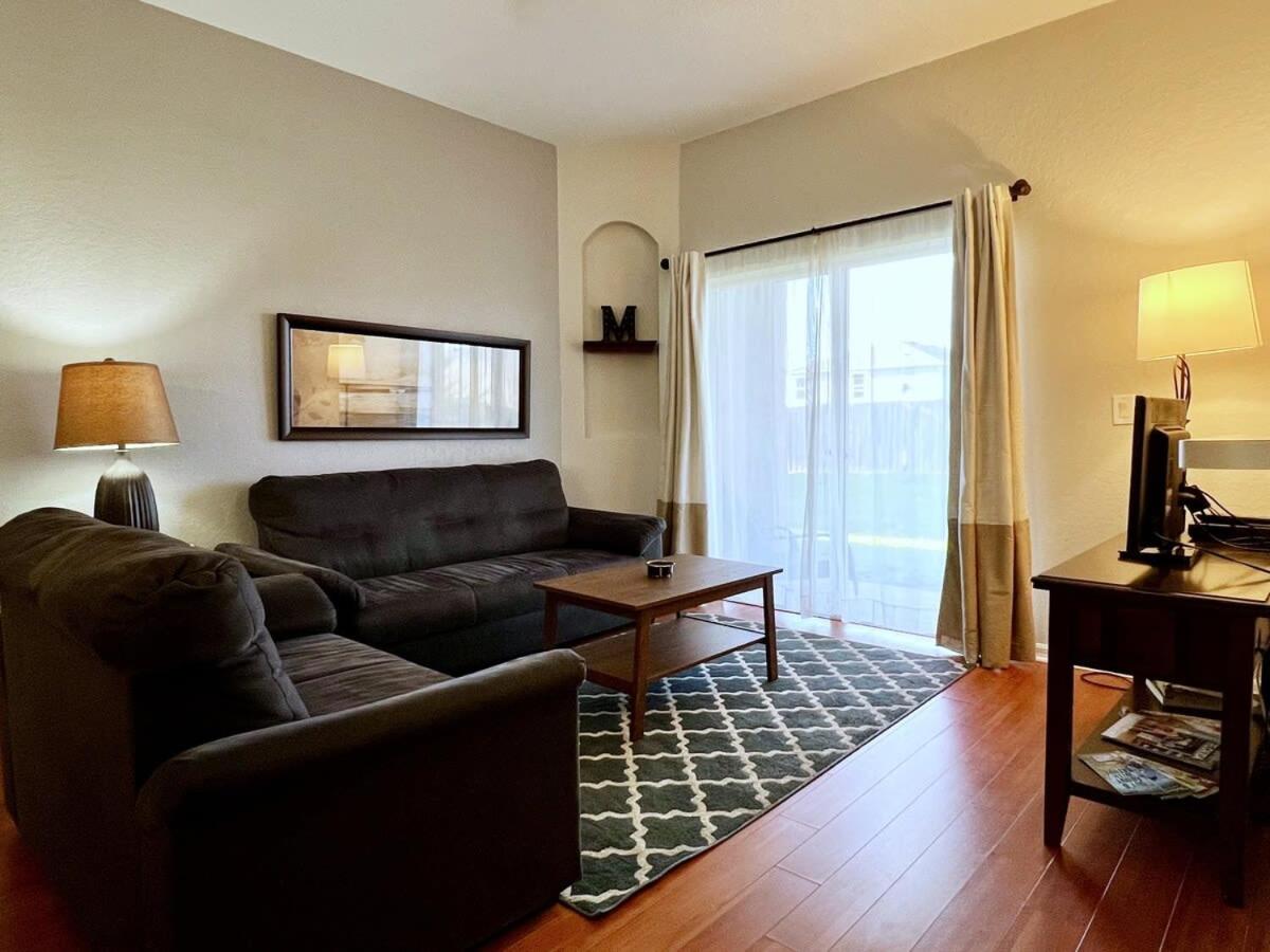 Spacious 4Bd TH Regal Palms 2530CA view 2