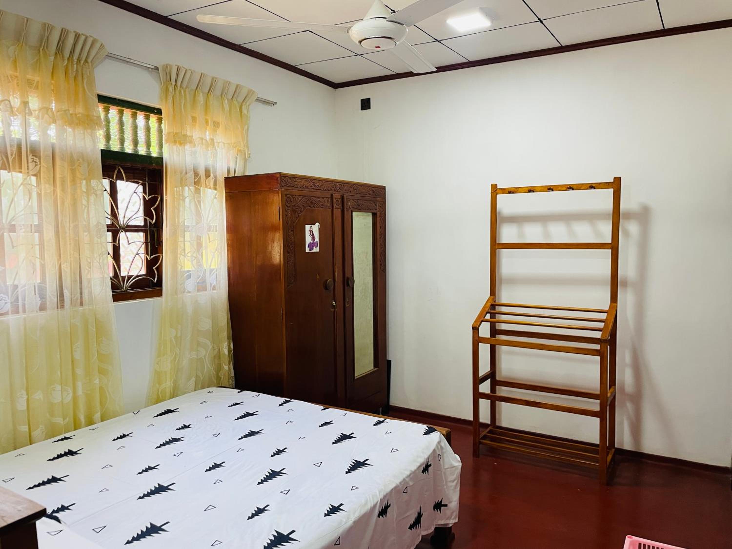 Sathsarani House