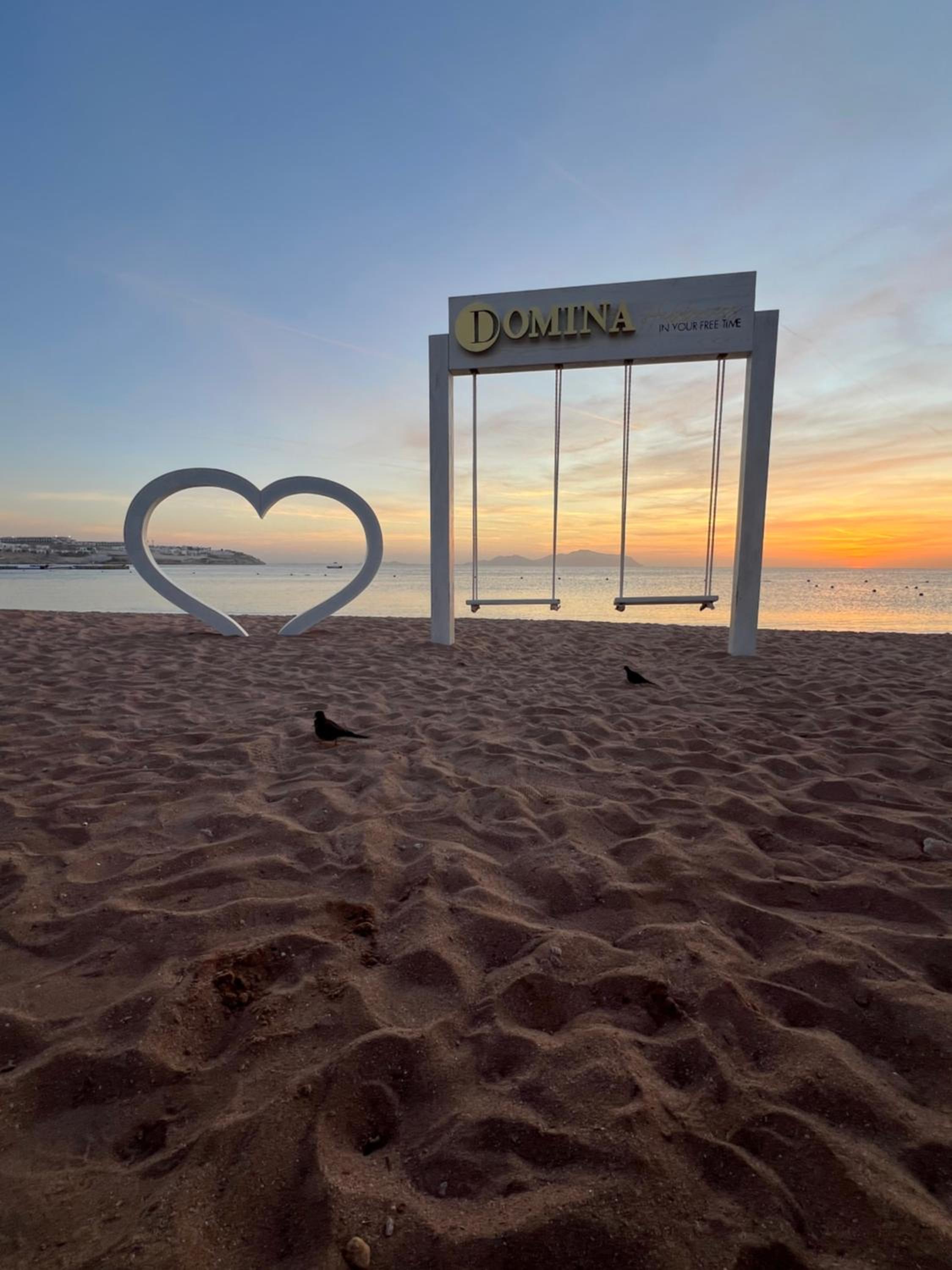 Private one-unit in Domina coral bay Beach and lake direct view 2 view 2