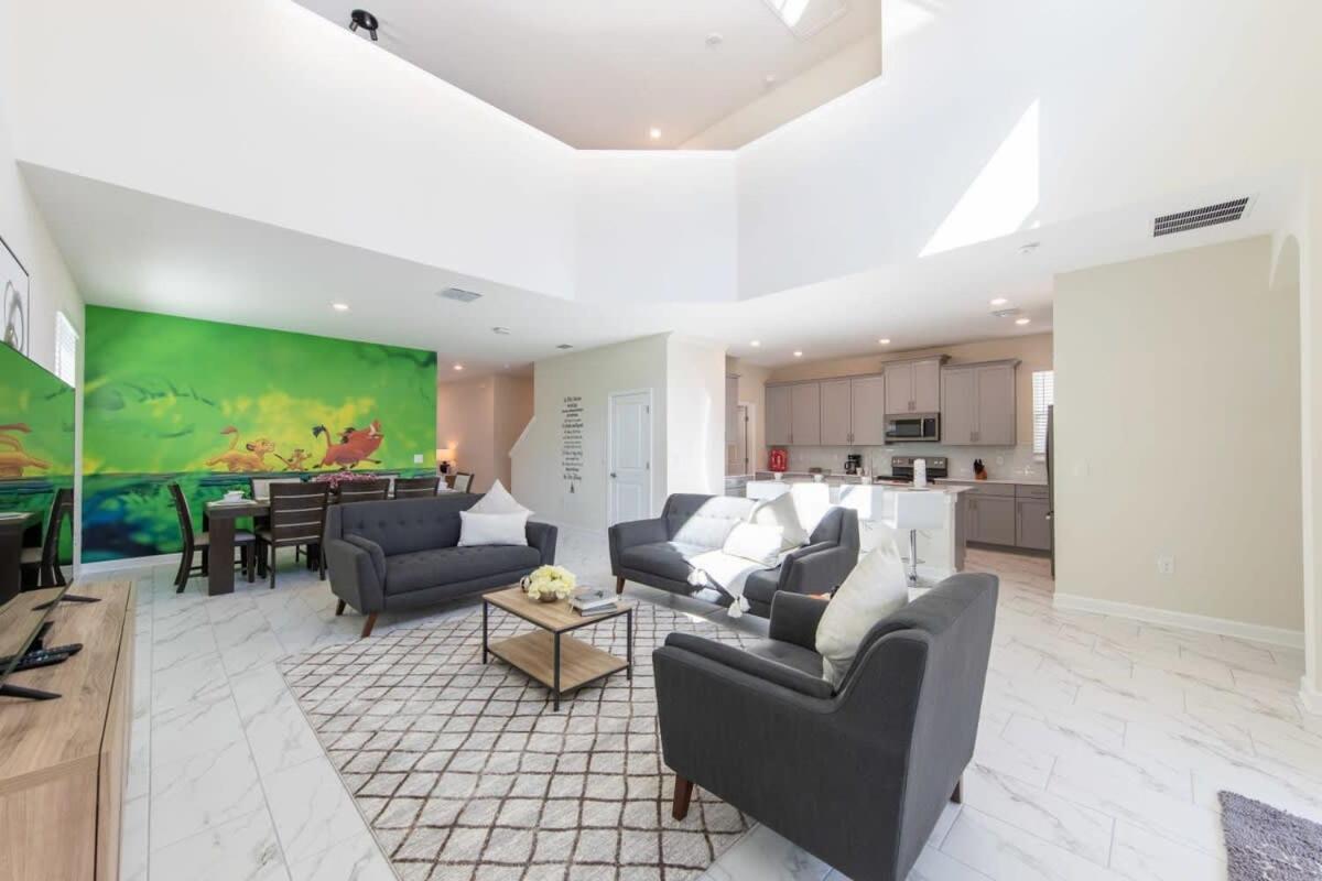 Beautiful Fun 5Bed Pool Home with Game Room-631DSD view 5