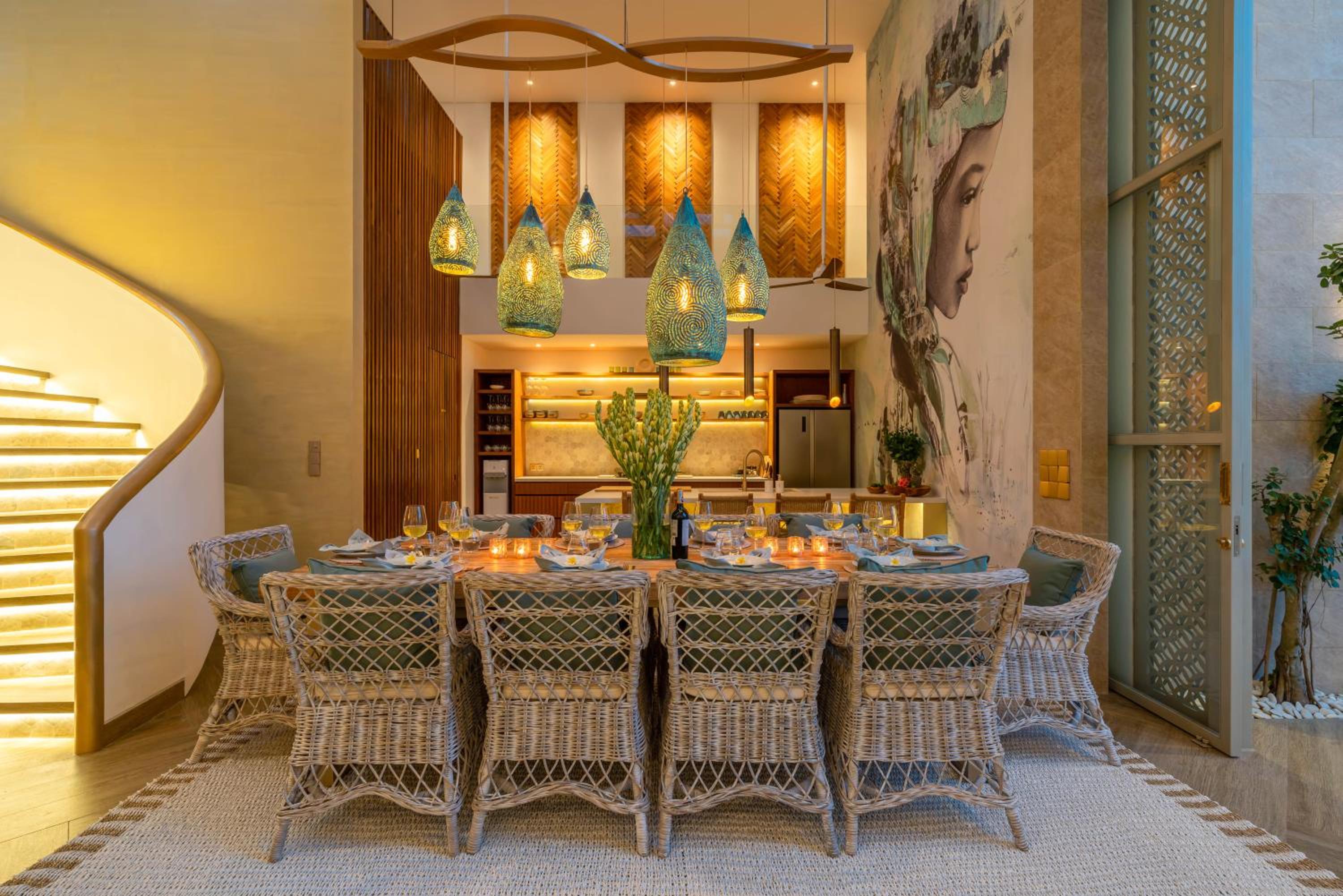 dining