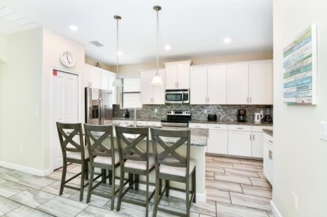 Beautiful 5 Bed Pool Home with Game Room-5488SC view 2