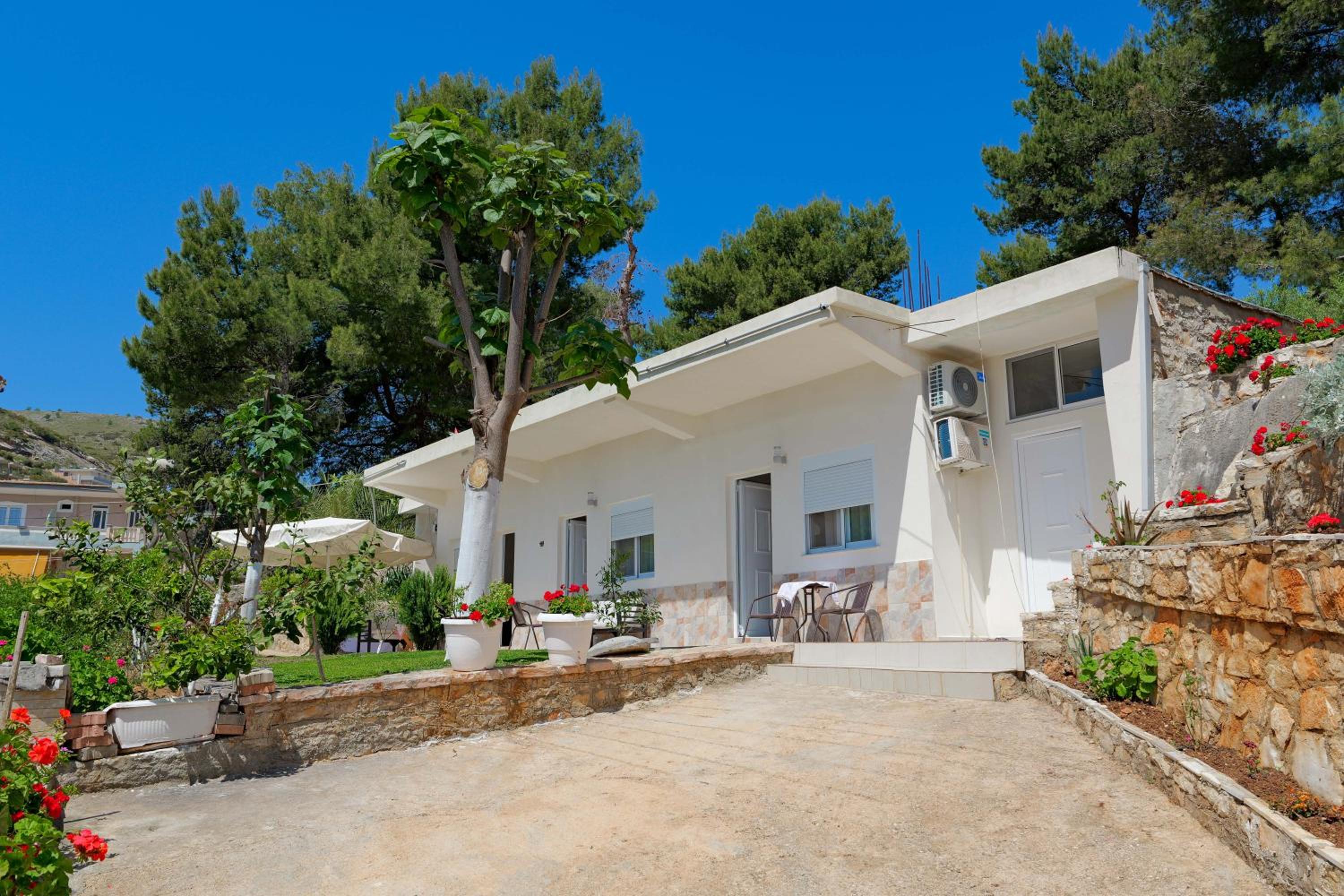 Flower Vila