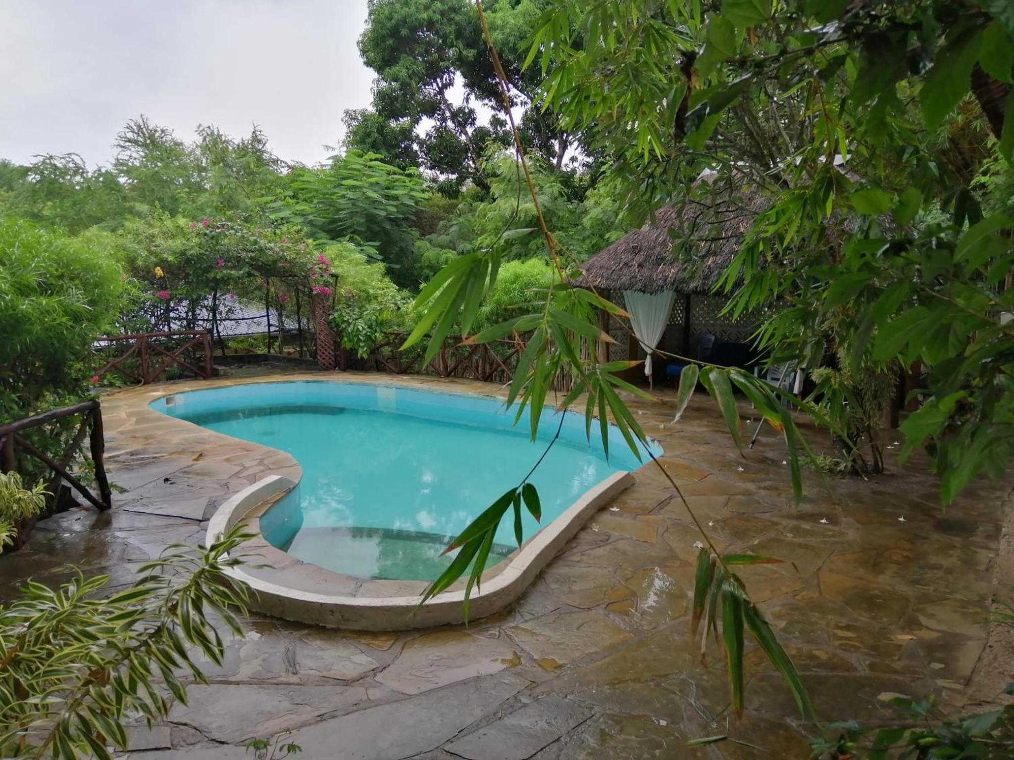 Sunset Villa's Tropical Garden House