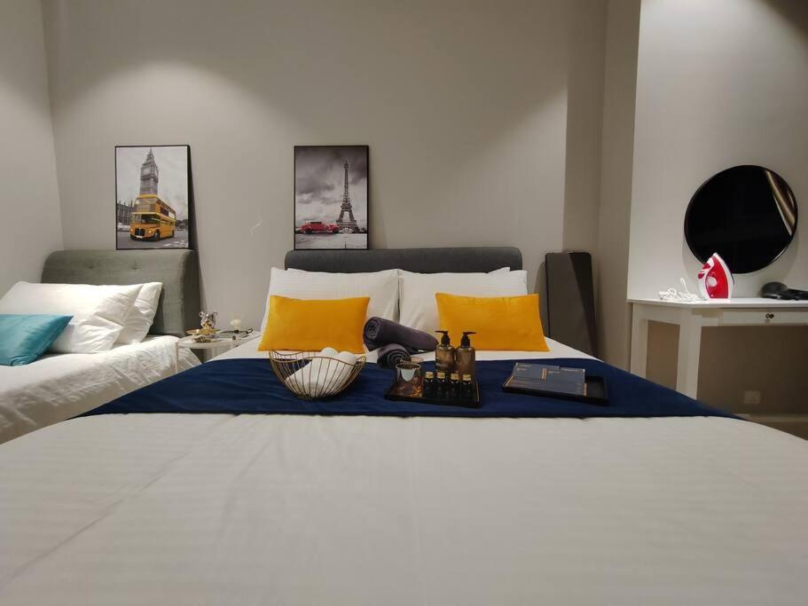 Arcoris Mont Kiara 19#Main Street# Walking Distance 1MK# 1BR 1-3Pax