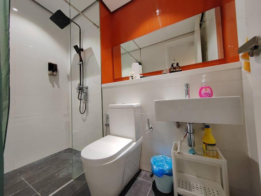 Arcoris Mont Kiara 19#Main Street# Walking Distance 1MK# 1BR 1-3Pax