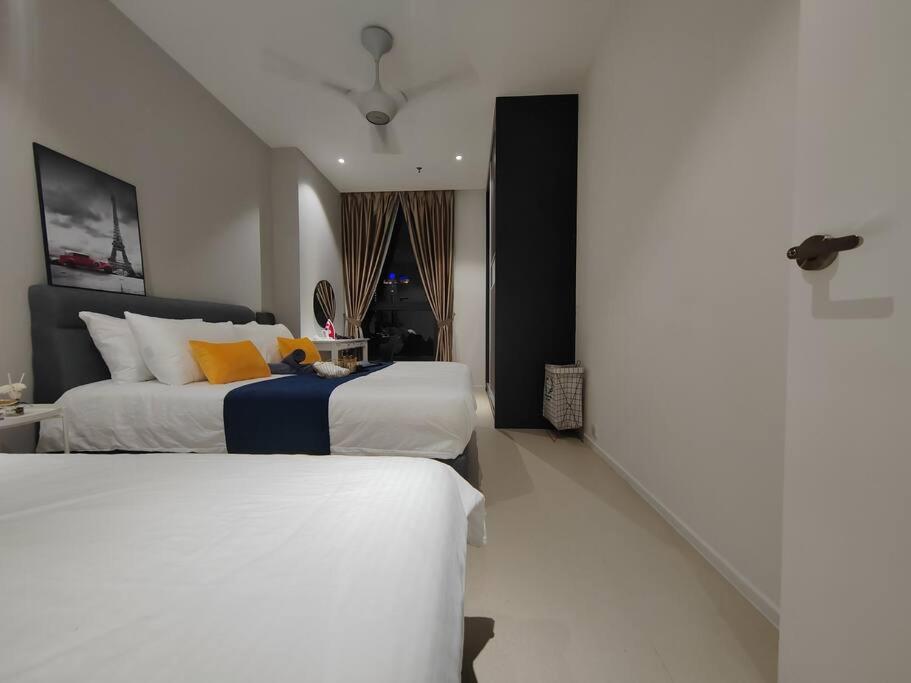 Arcoris Mont Kiara 19#Main Street# Walking Distance 1MK# 1BR 1-3Pax
