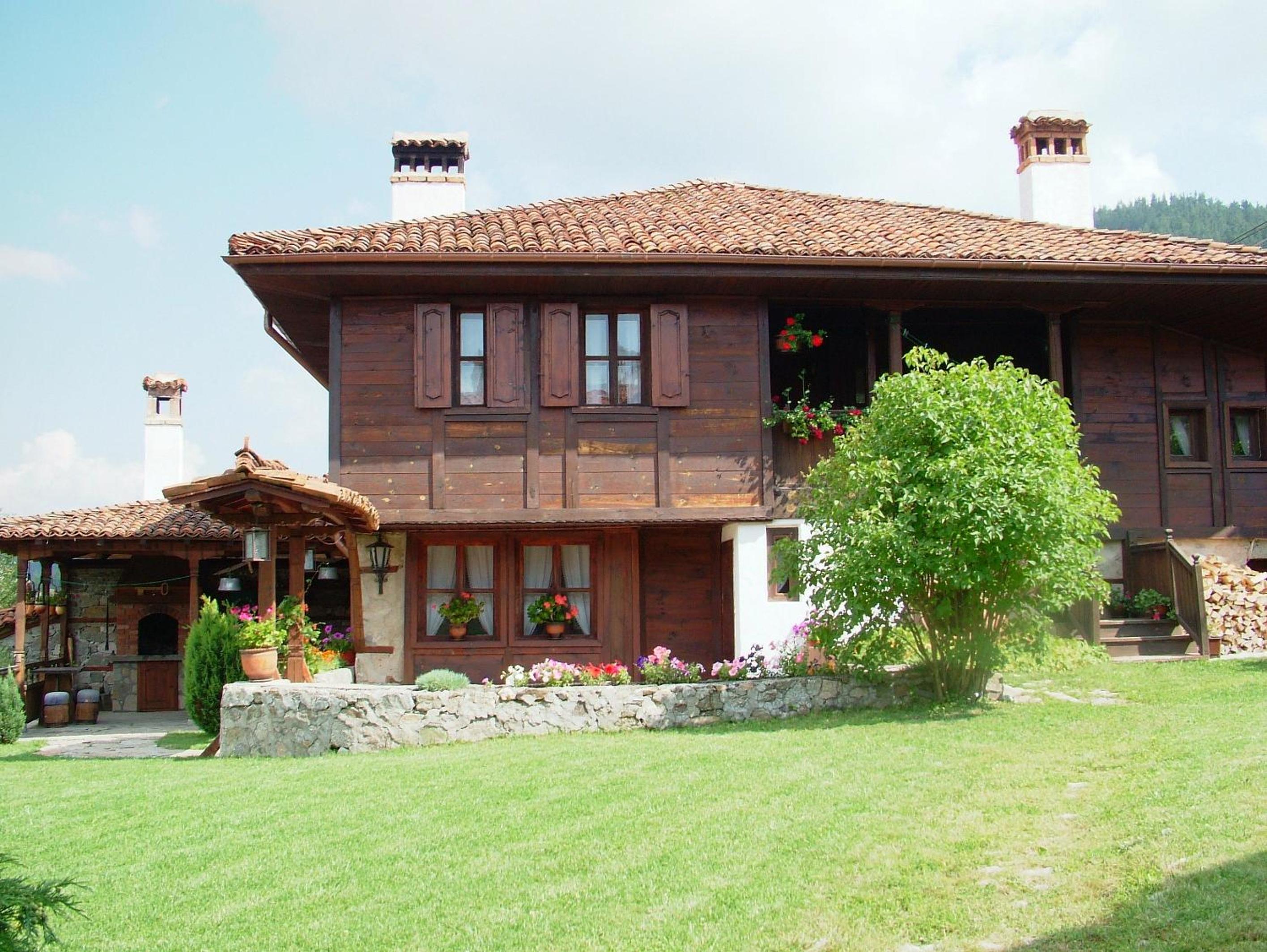 Hadji Neikovi Guest Houses