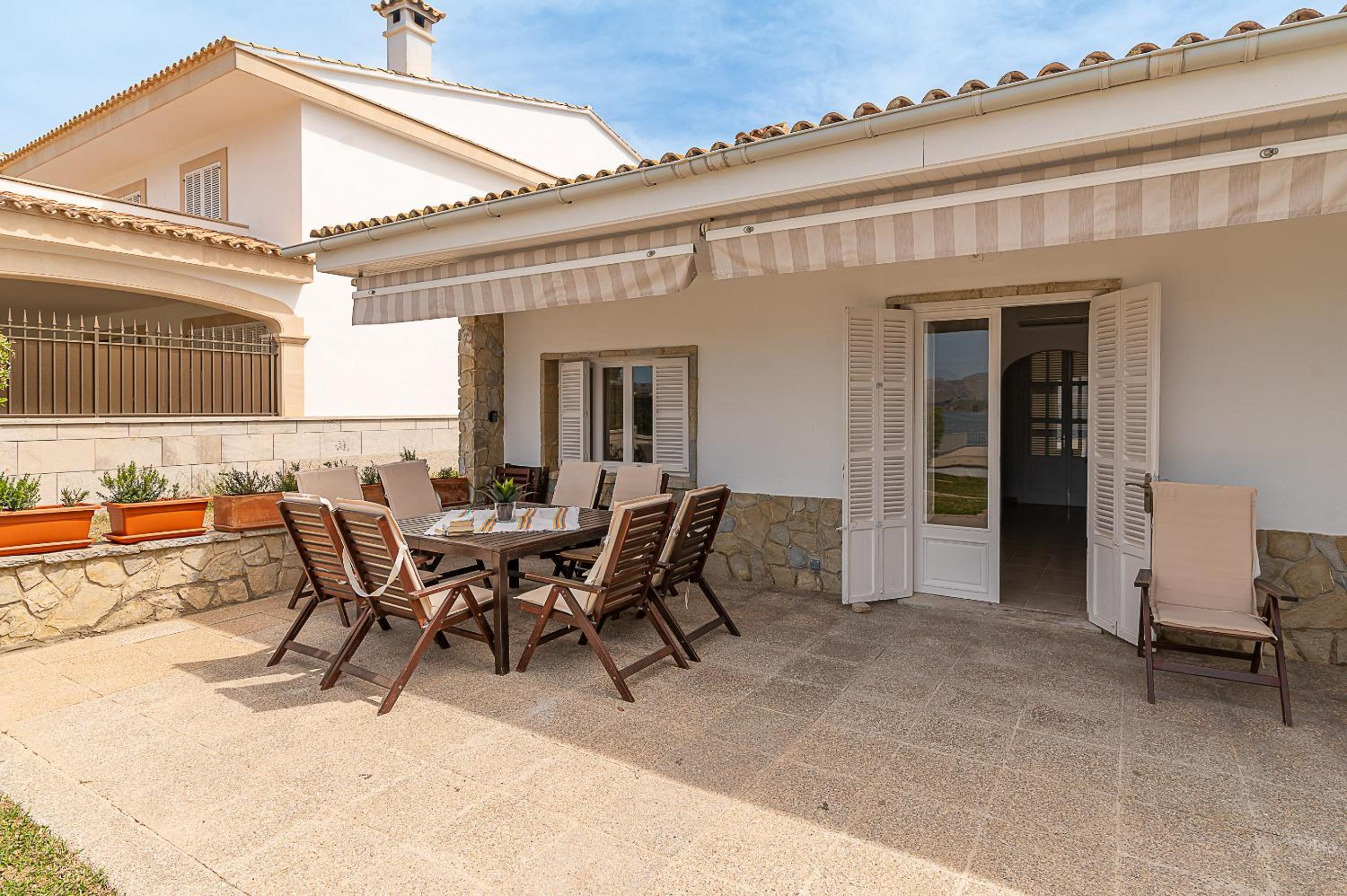 Villa Me Chabot by Sealand Villas