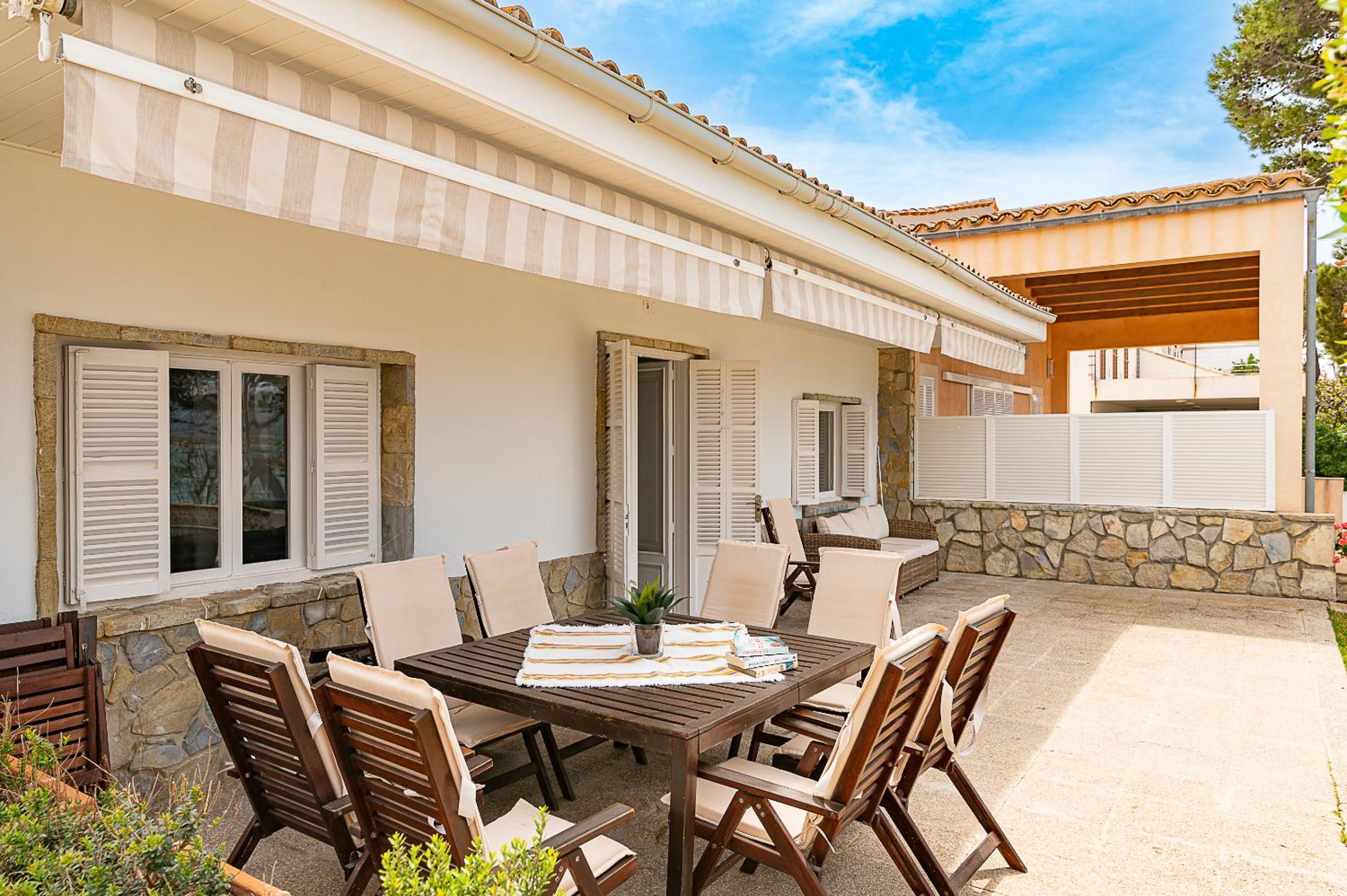 Villa Me Chabot by Sealand Villas