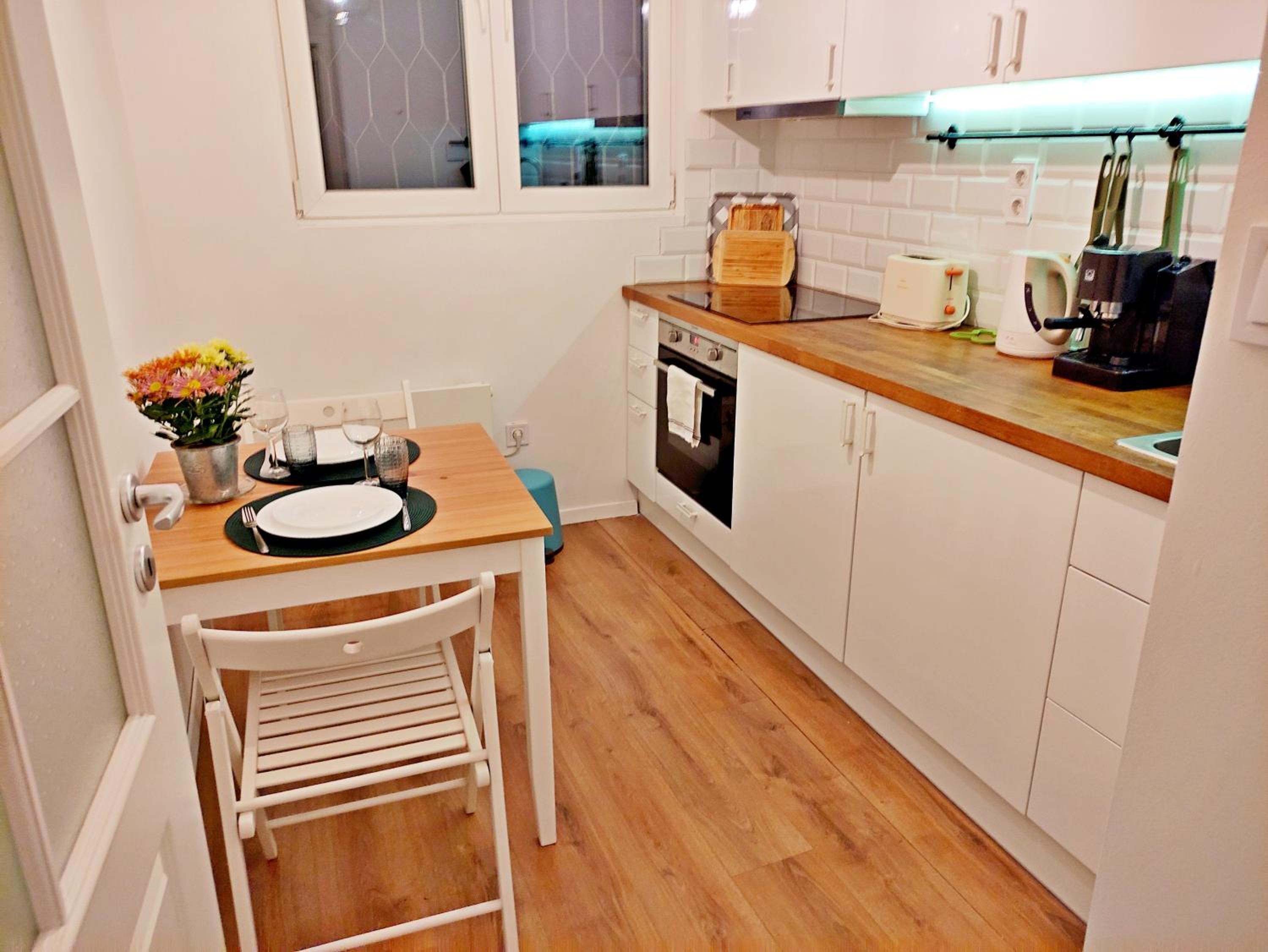Top Centre 1 Bedroom Apt next to Vitosha Blvd.