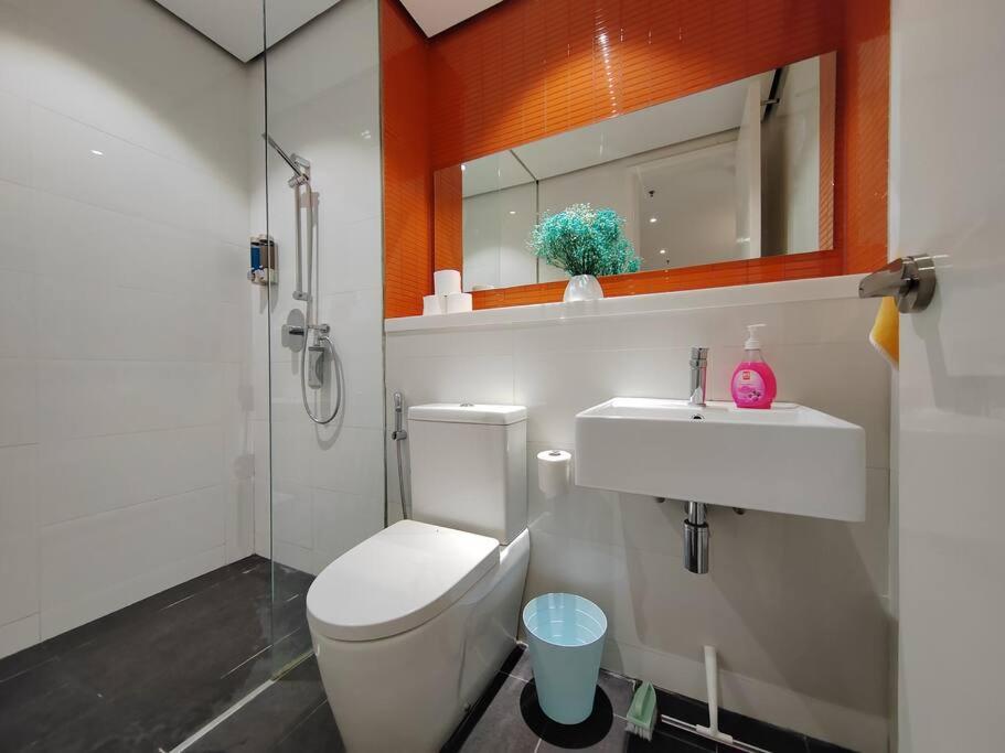 Arcoris Mont Kiara 18# Deluxe One Bedroom Balcony #1-2Pax Mont Kiara KL