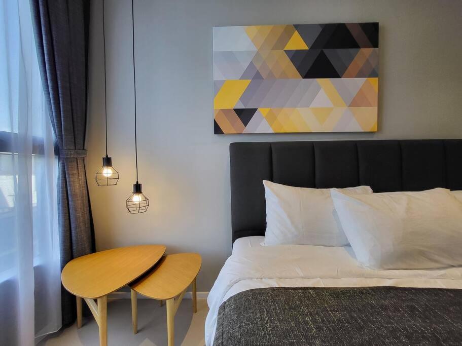 Arcoris Mont Kiara 18# Deluxe One Bedroom Balcony #1-2Pax Mont Kiara KL