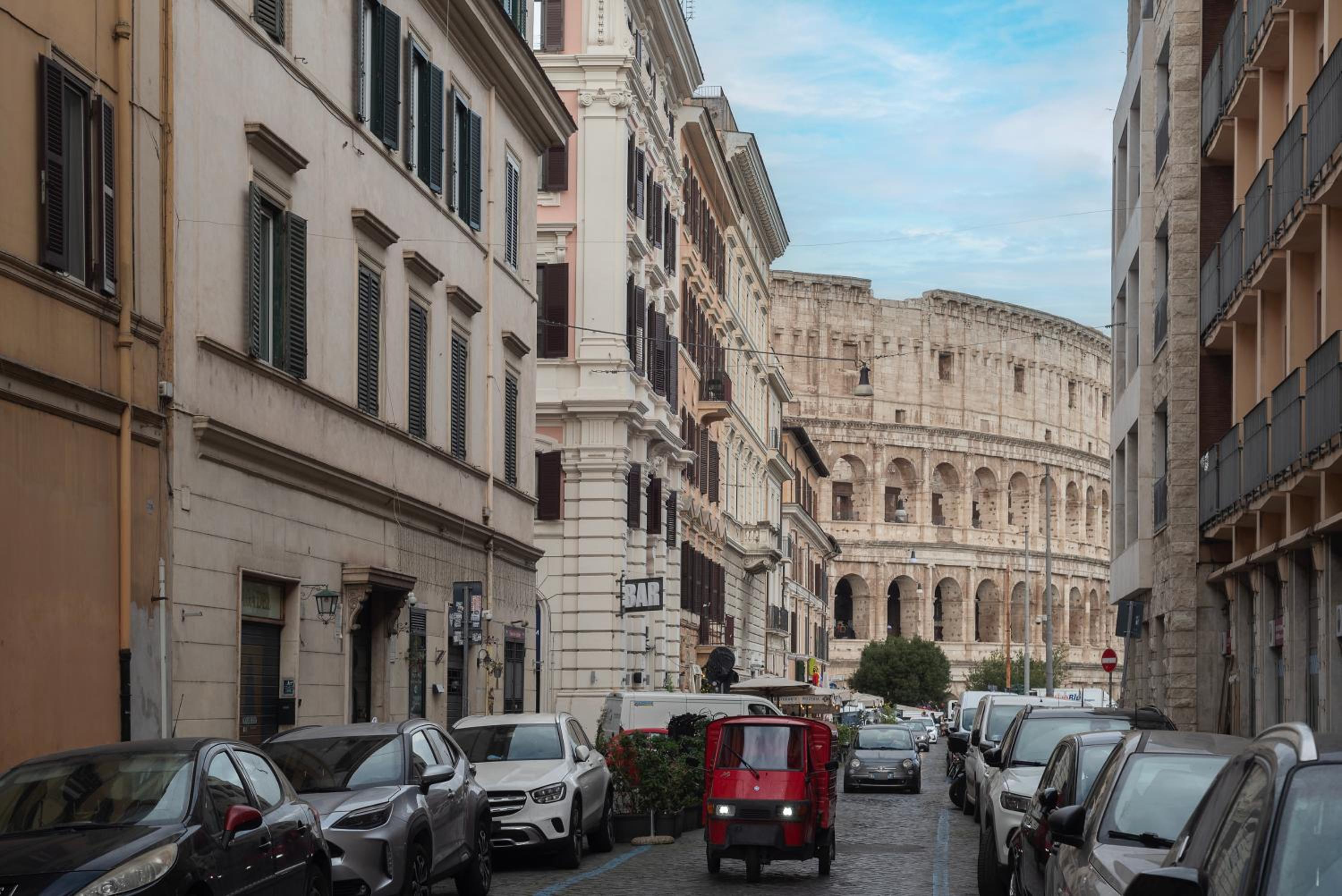 GuestHost - Colosseo & San Clemente Apartment