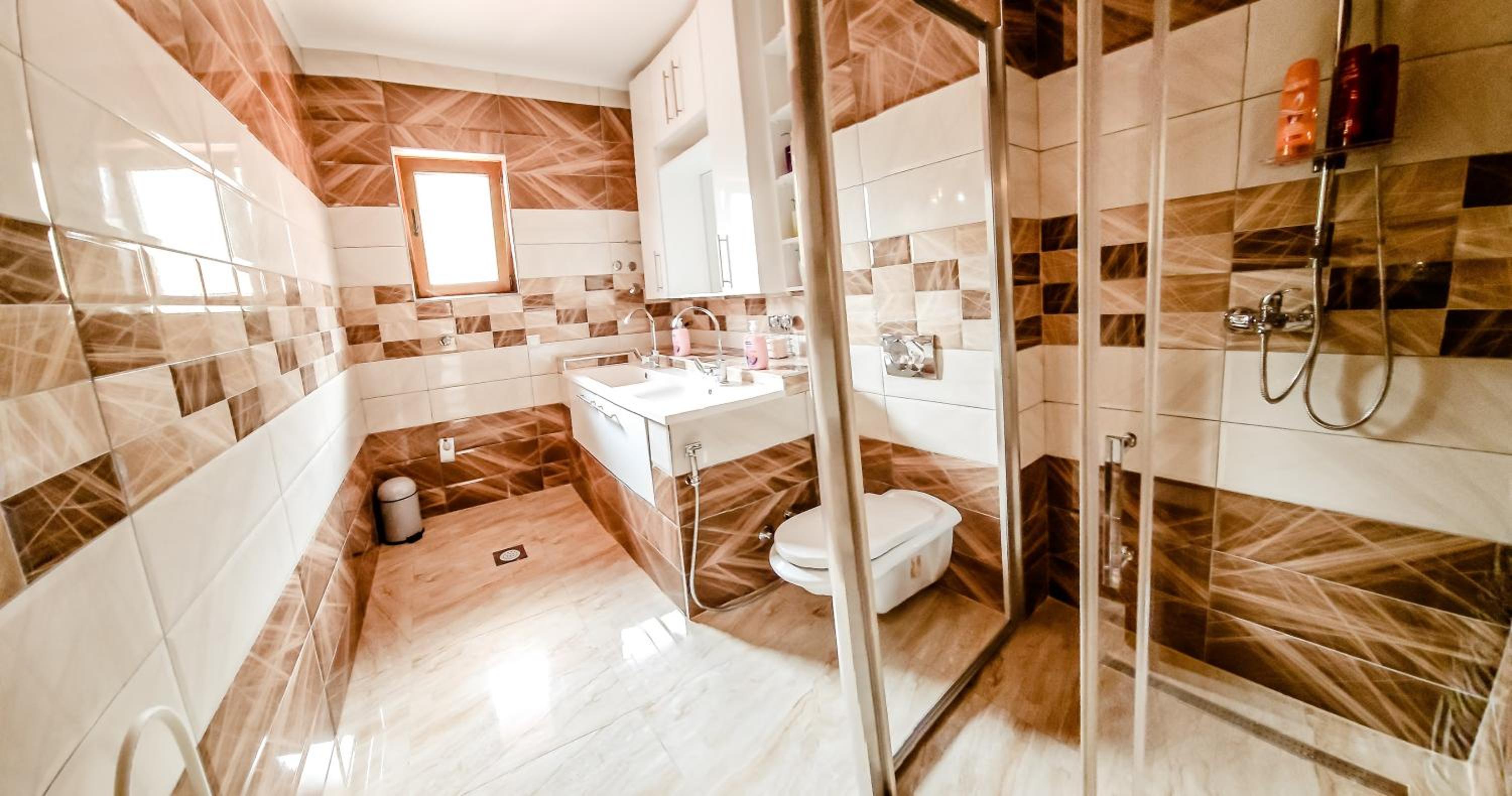 Lux Villa Emina