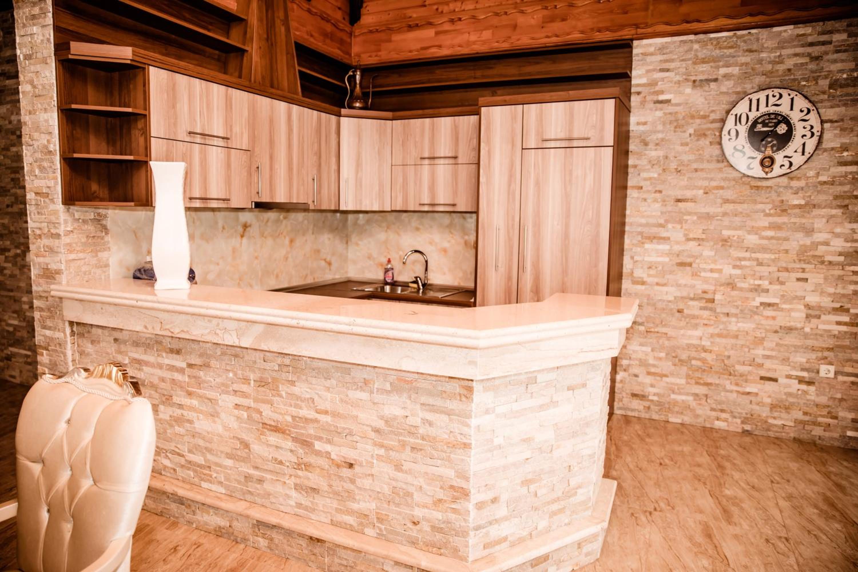Lux Villa Emina