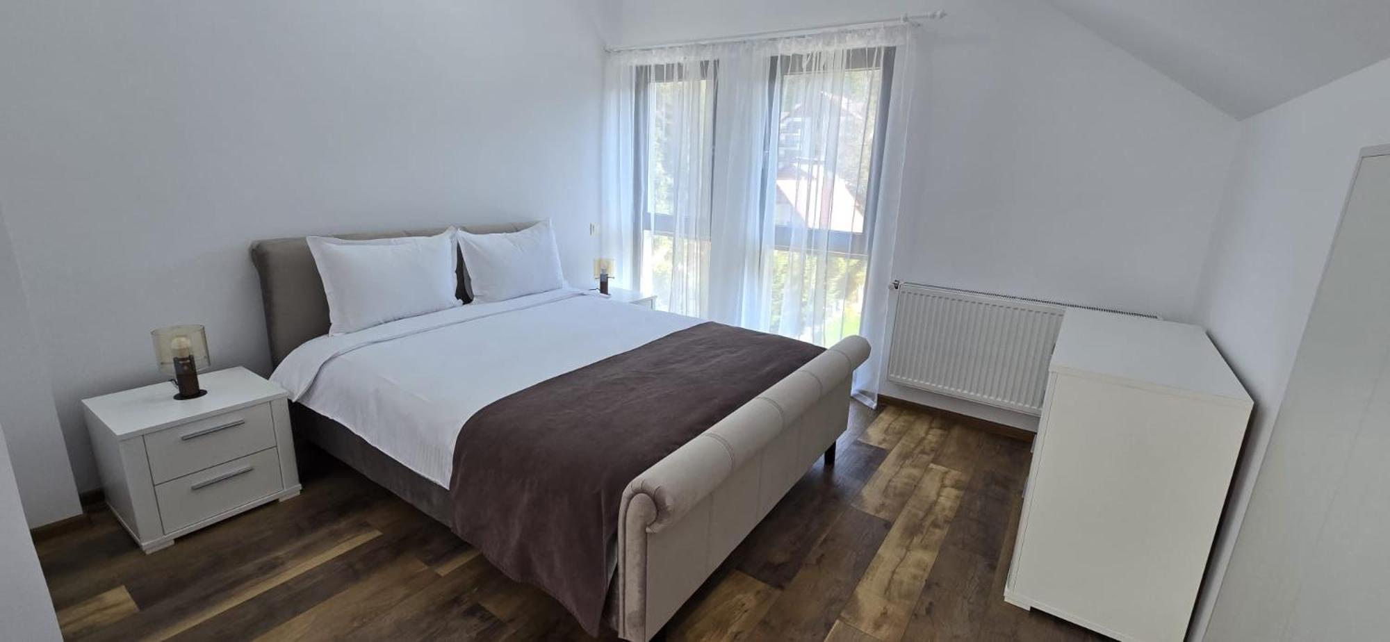 Zefir Apartments