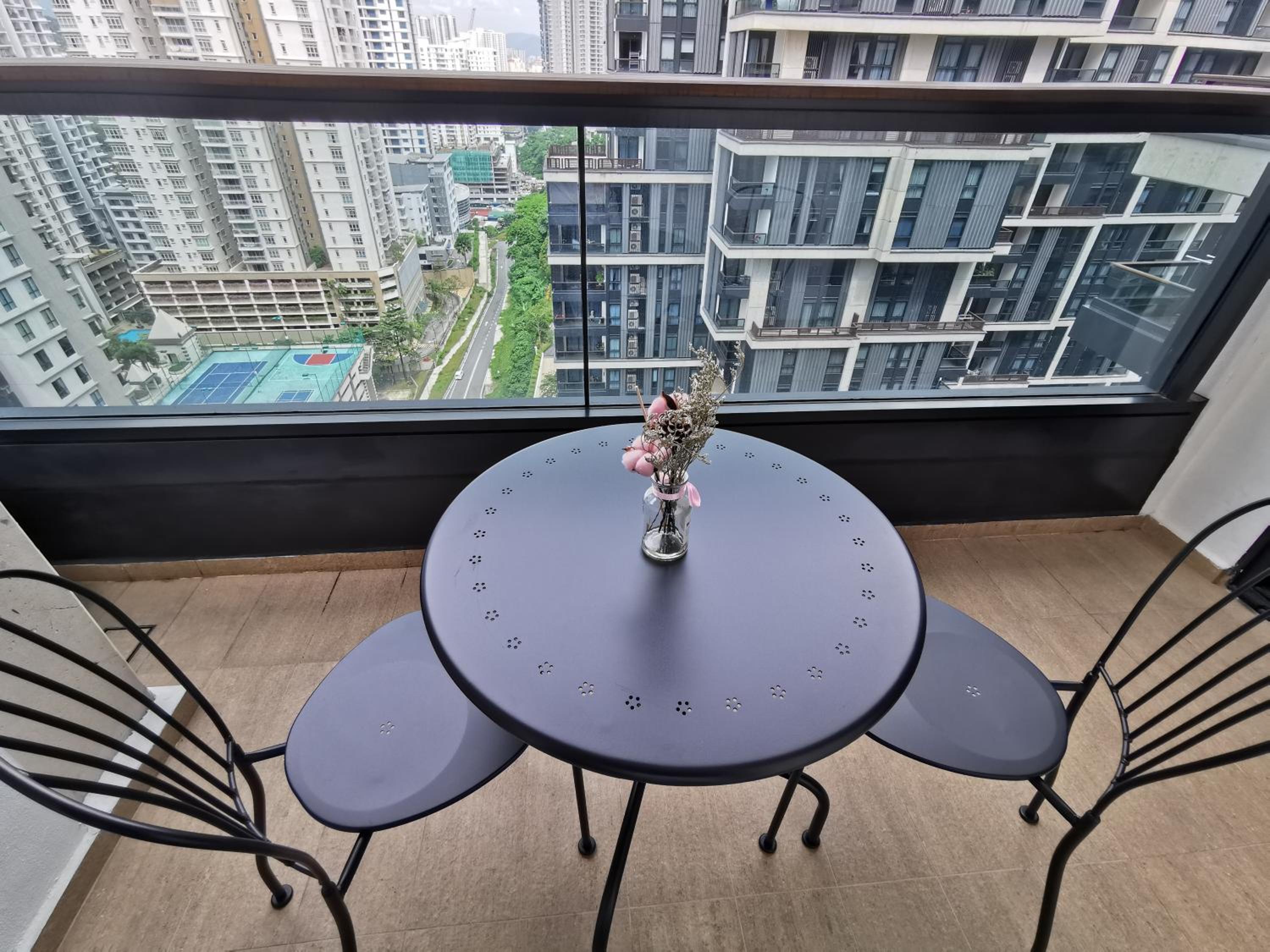 Arcoris Mont Kiara 15# 163 Sunway Mall # 1 Mont Kiara