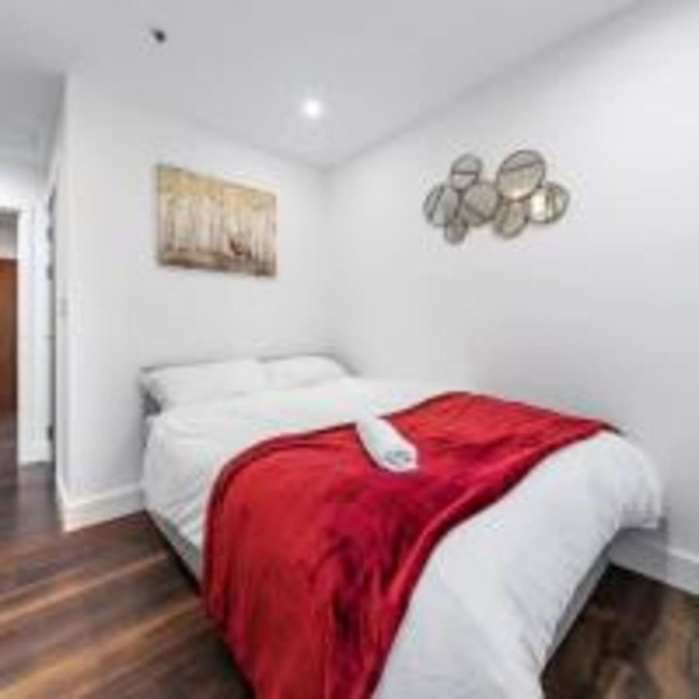 Brand new apartment 20 mins from London Waterloo BP34