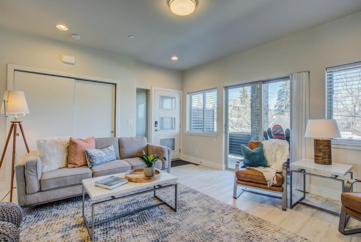 4BR Urban Rooftop Patio with Views view 2