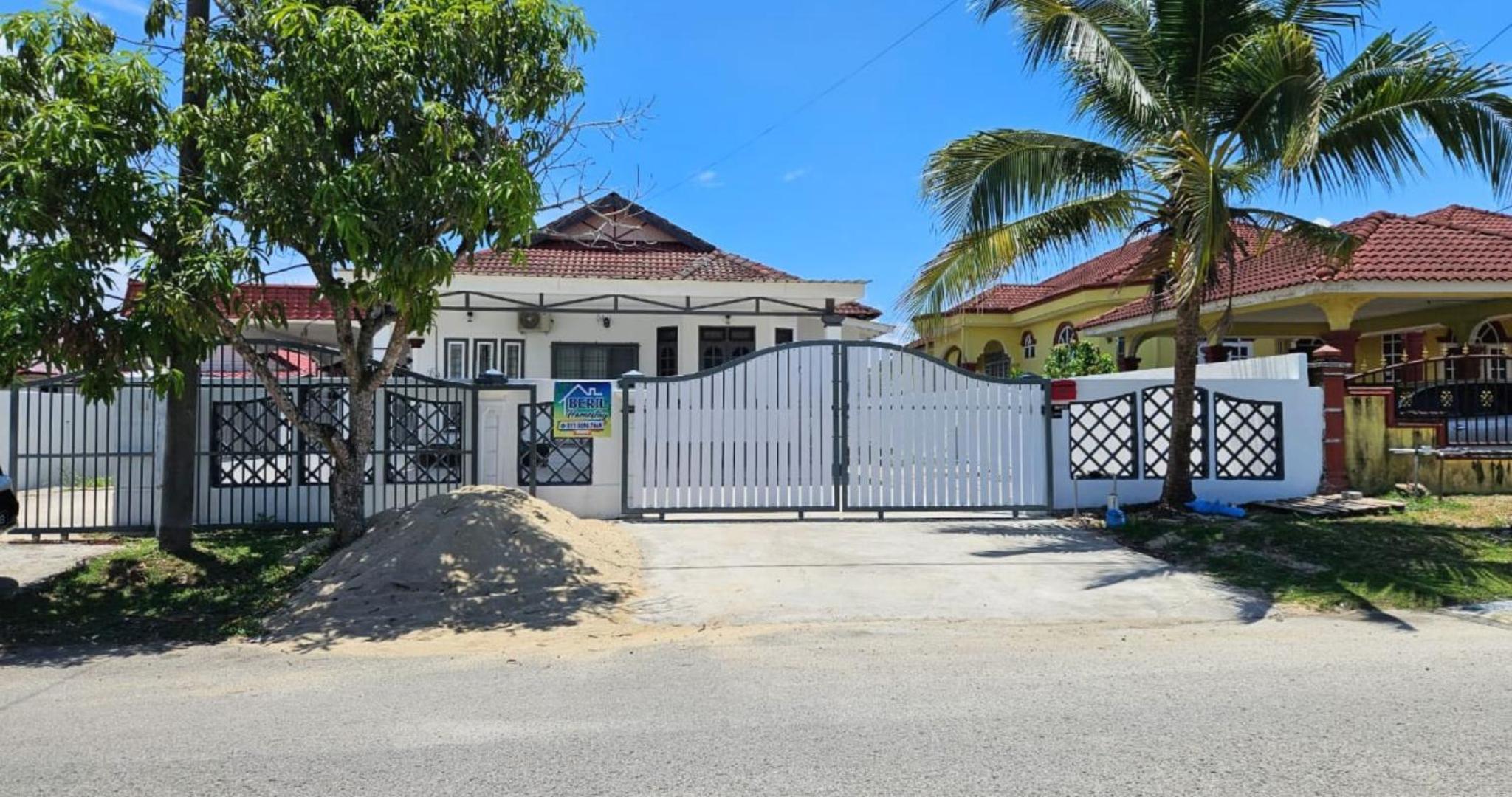 Beril Homestay Full Aircond, Free Wifi, Netflix, Water Filter photo 3
