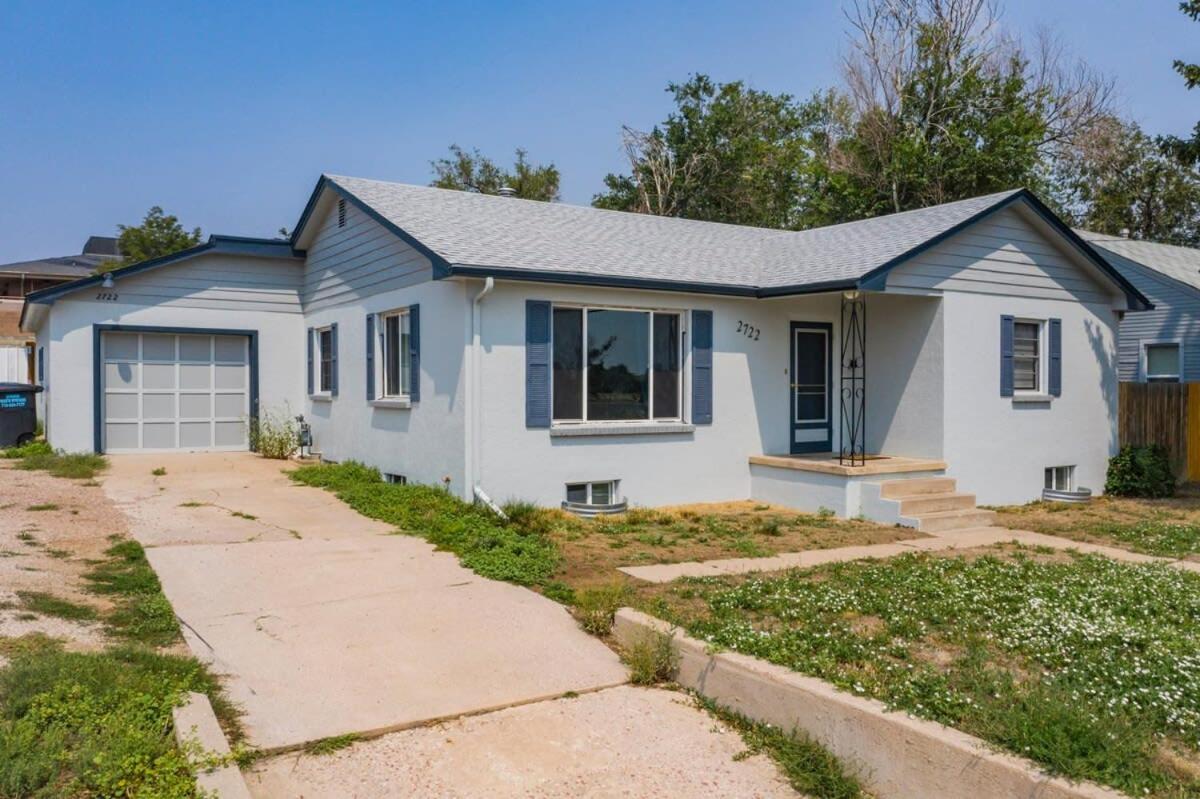 4BR Olympic Training Center with Grill