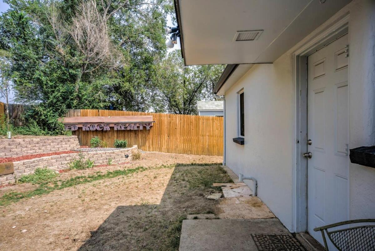4BR Olympic Training Center with Grill